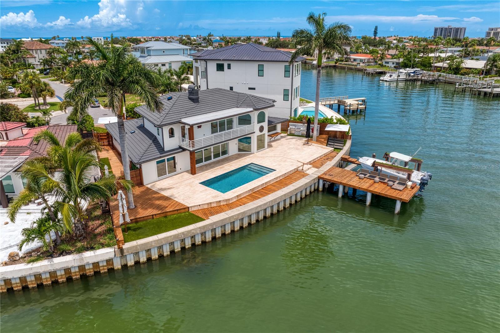 TB8379196 Property Photo