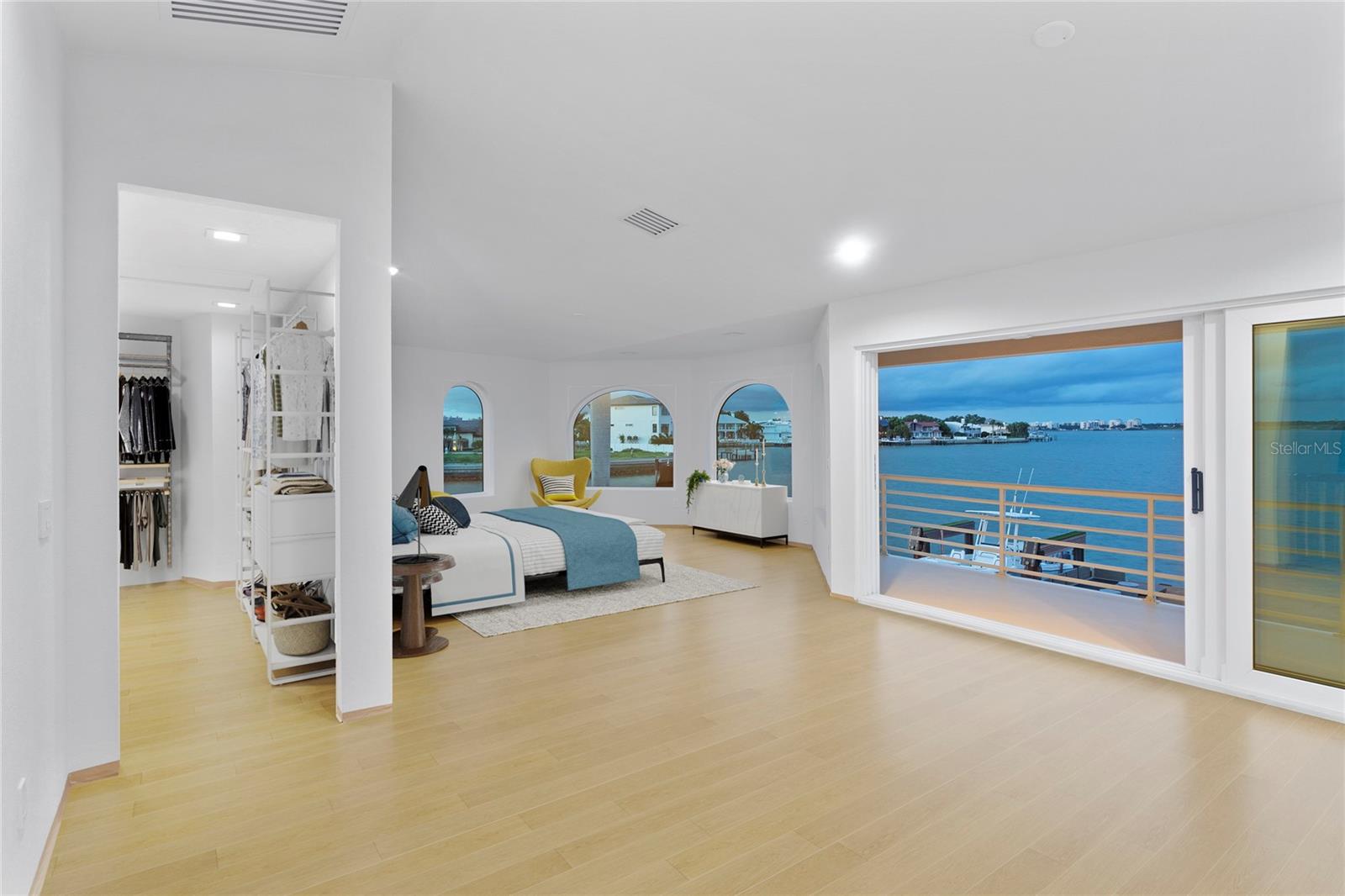 TB8379196 Property Photo