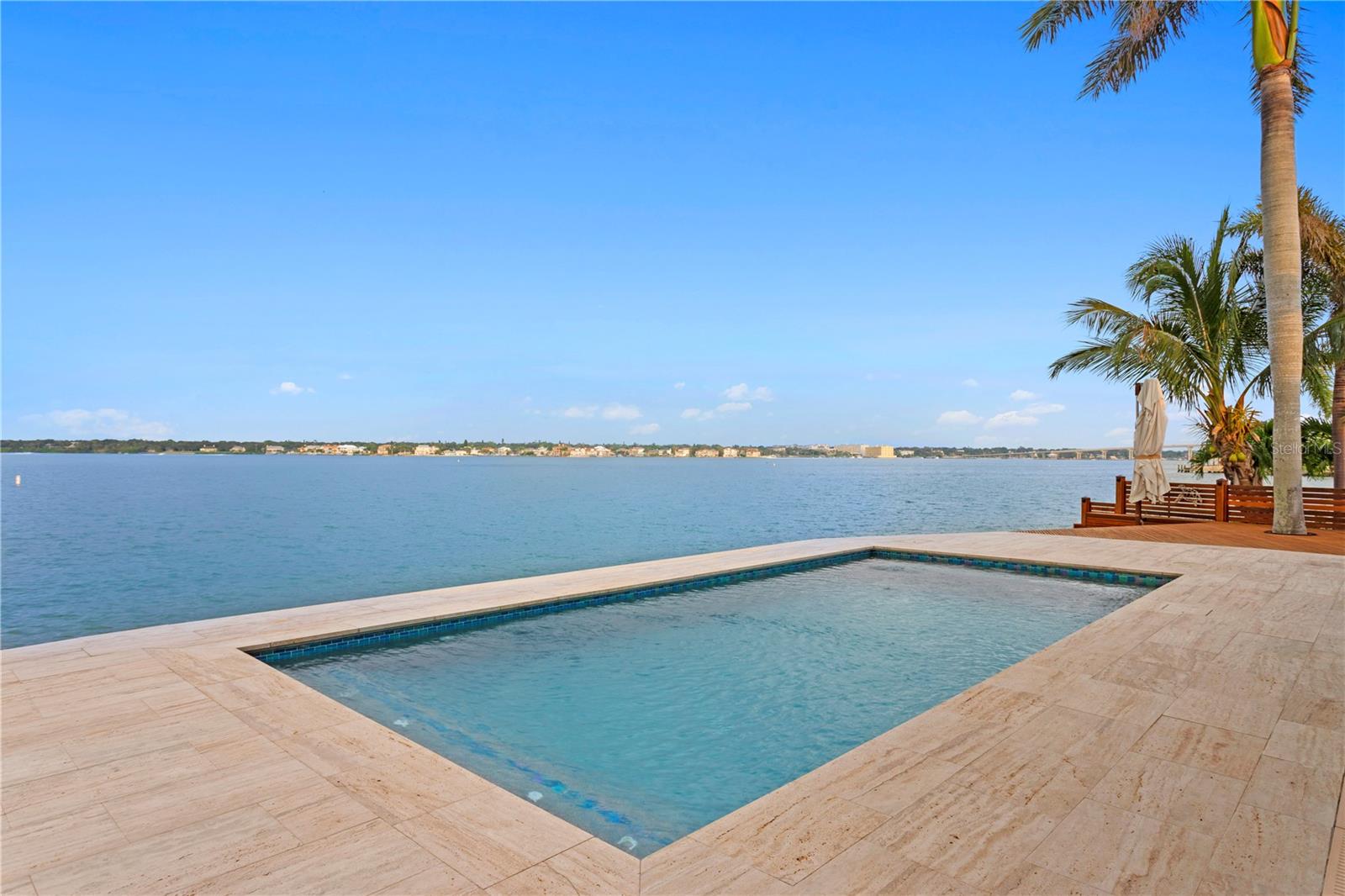 TB8379196 Property Photo