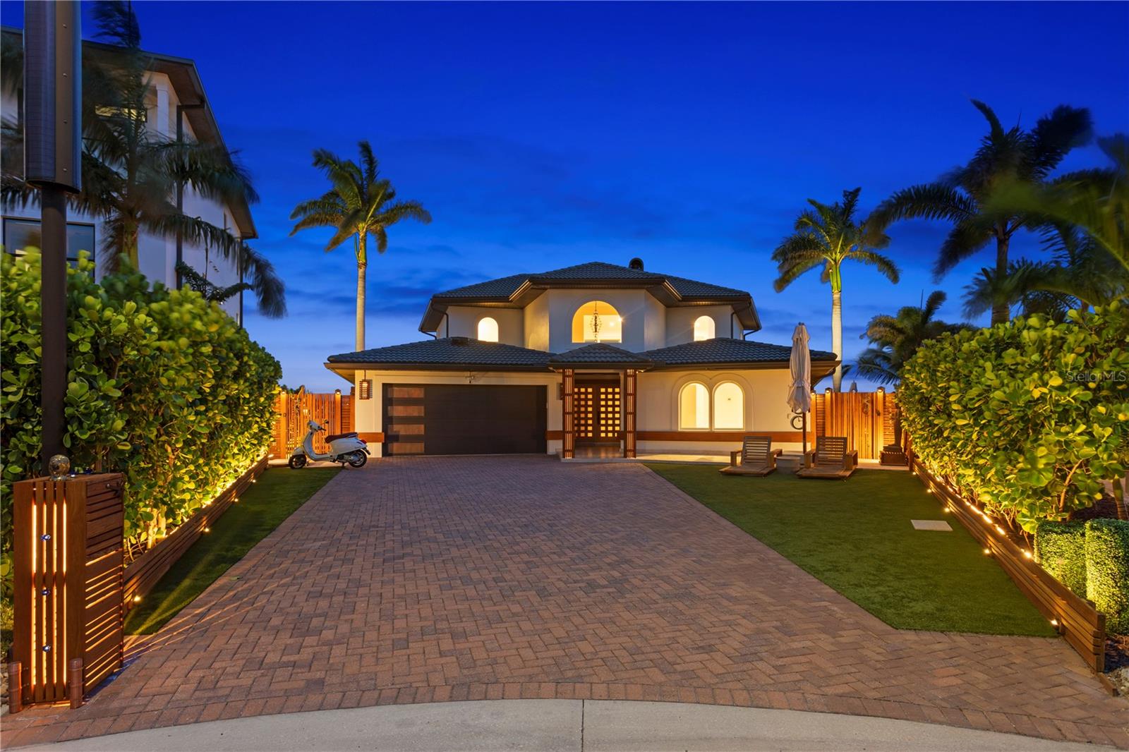 TB8379196 Property Photo