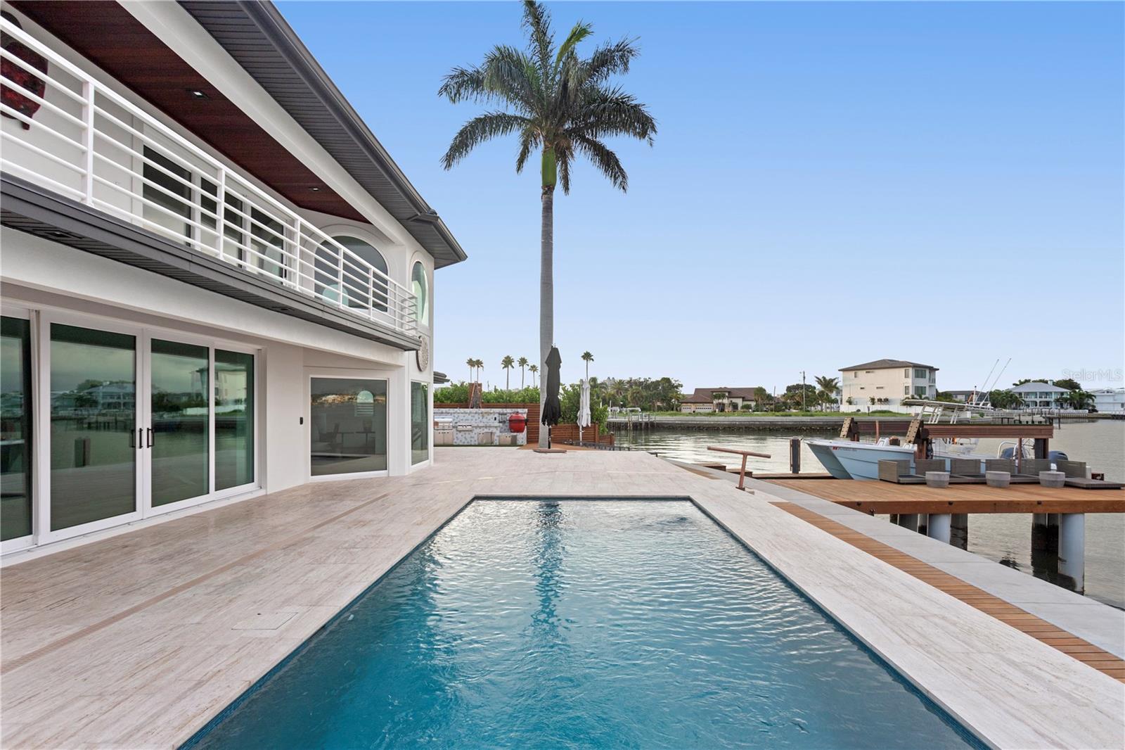 TB8379196 Property Photo