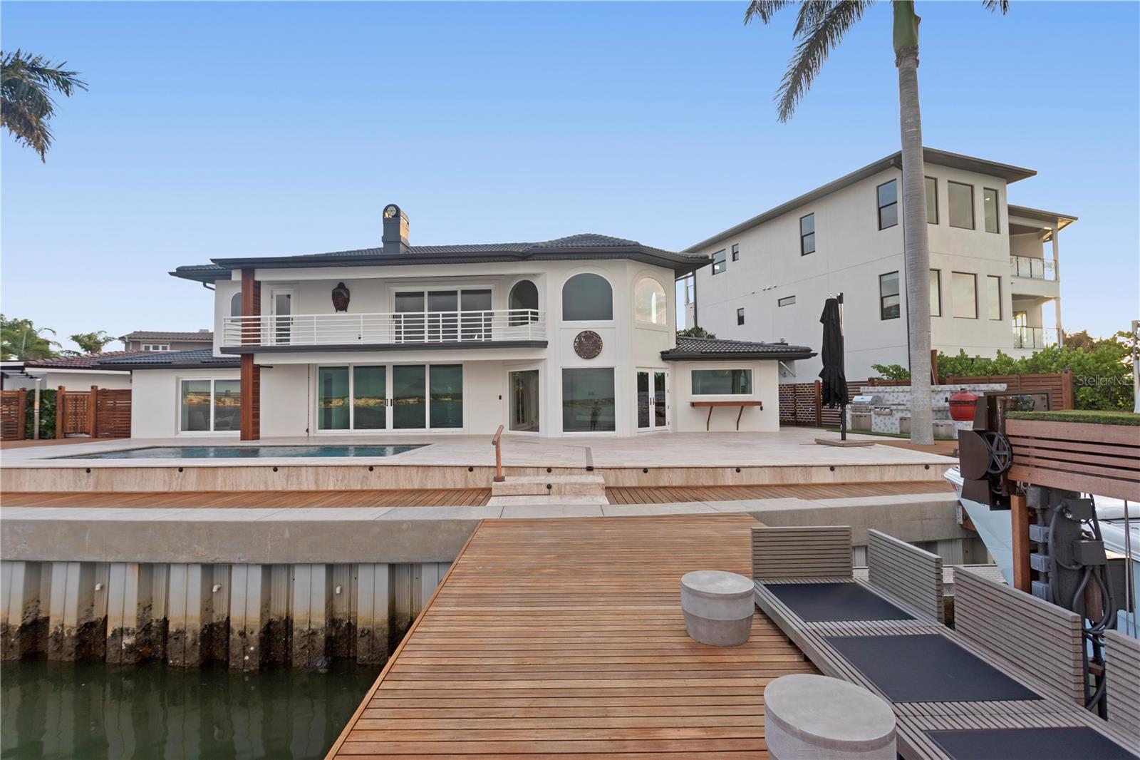 TB8379196 Property Photo