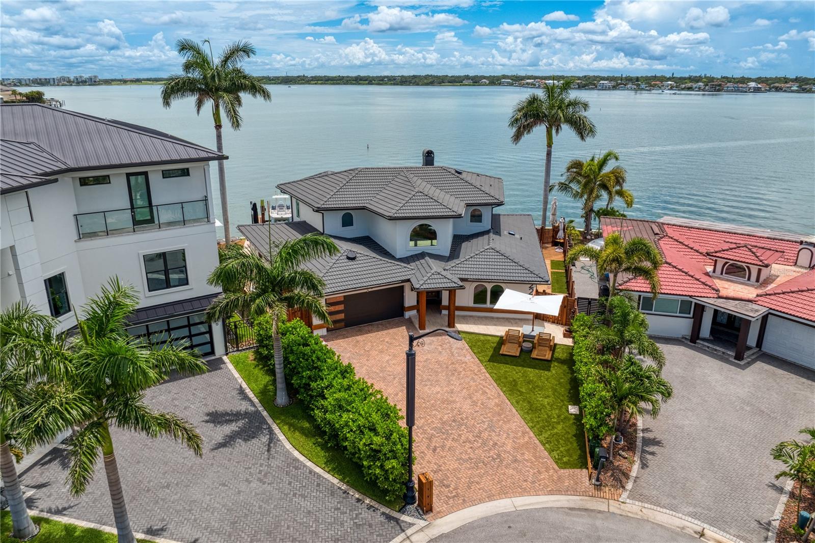 TB8379196 Property Photo