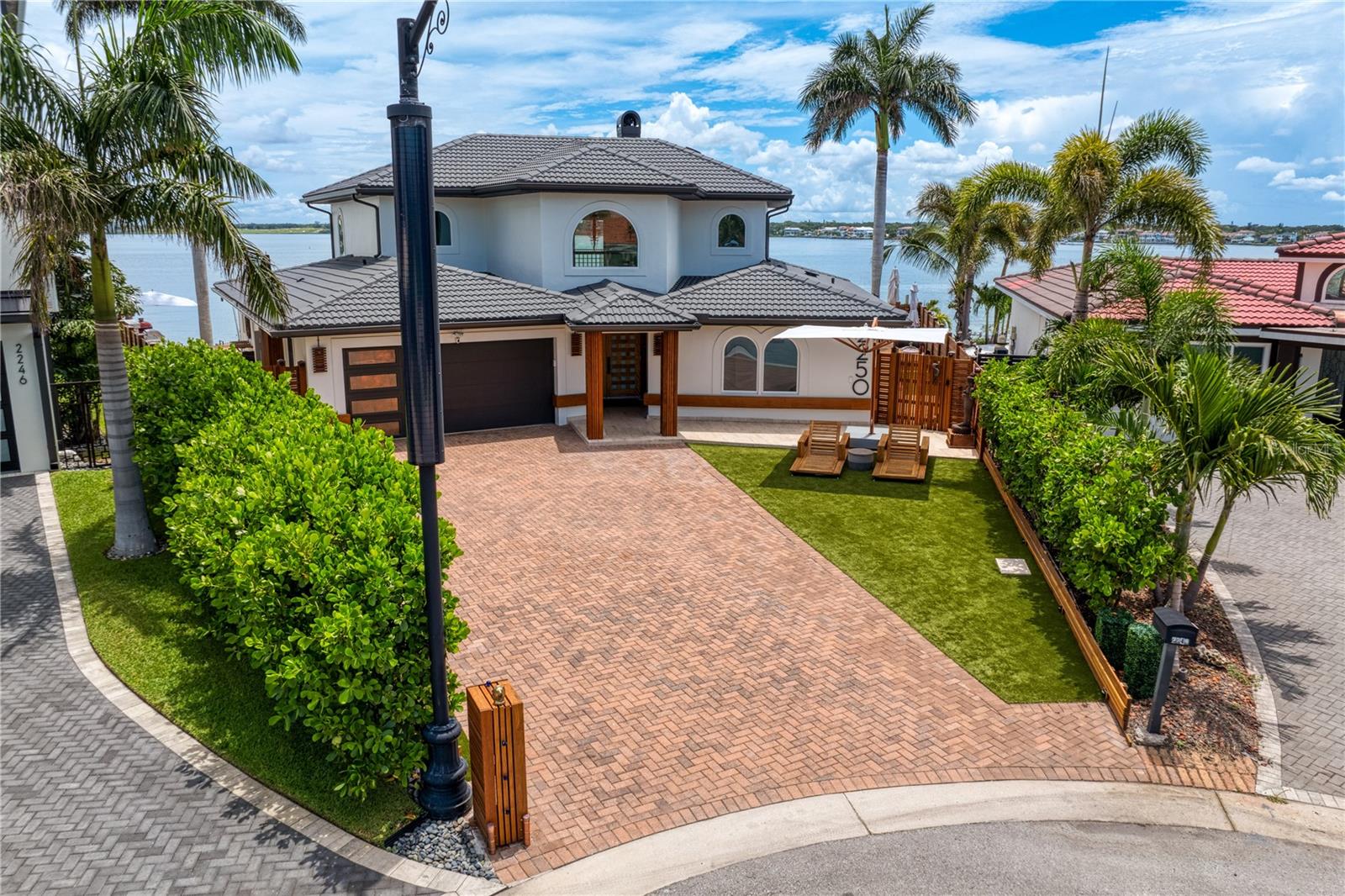 TB8379196 Property Photo