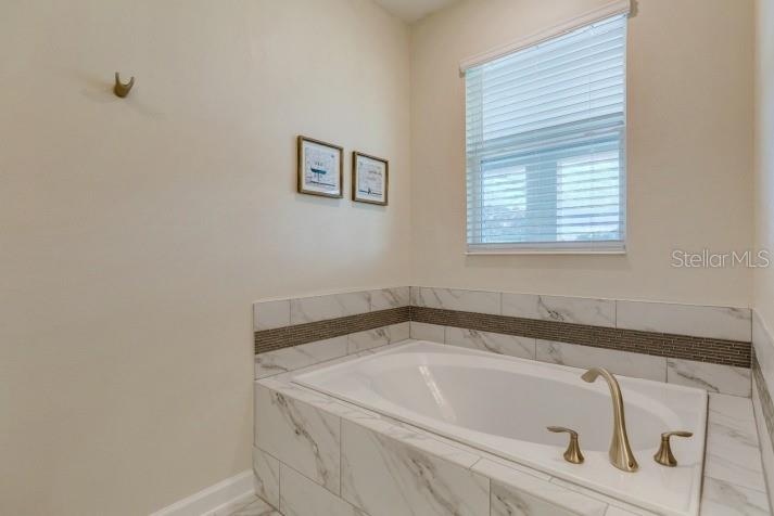 901 OCEAN COURSE AVE, DAVENPORT, FL, 33896