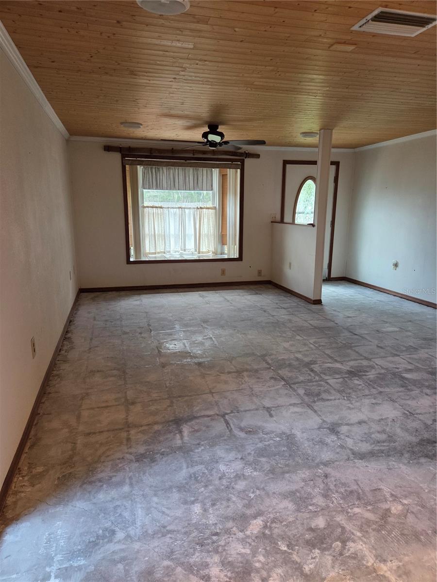 4700 NEPTUNE RD, VENICE, FL, 34293