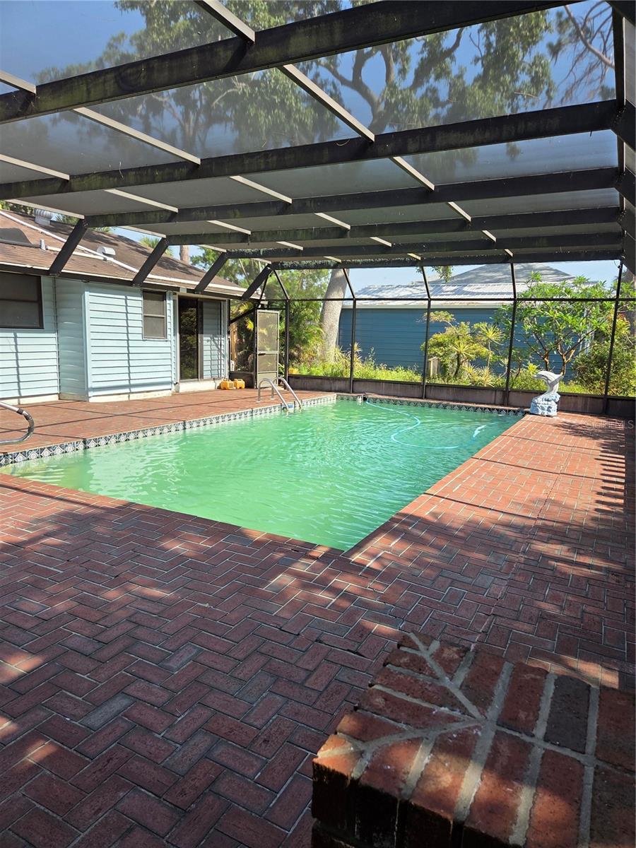 4700 NEPTUNE RD, VENICE, FL, 34293