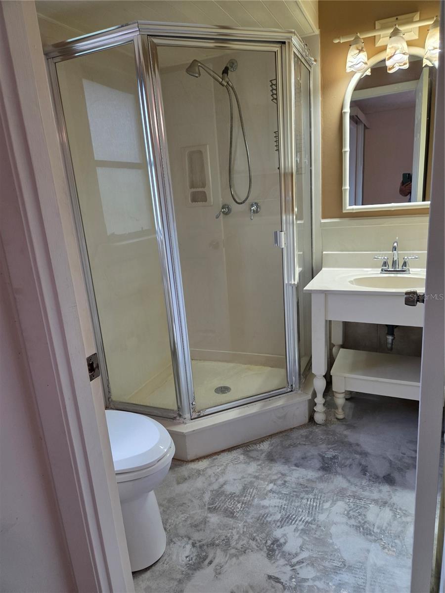 4700 NEPTUNE RD, VENICE, FL, 34293