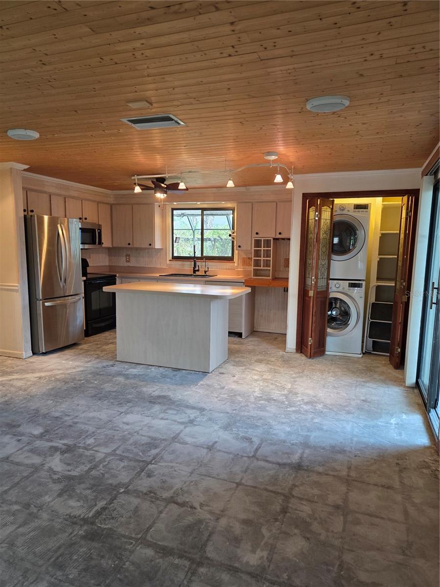 4700 NEPTUNE RD, VENICE, FL, 34293