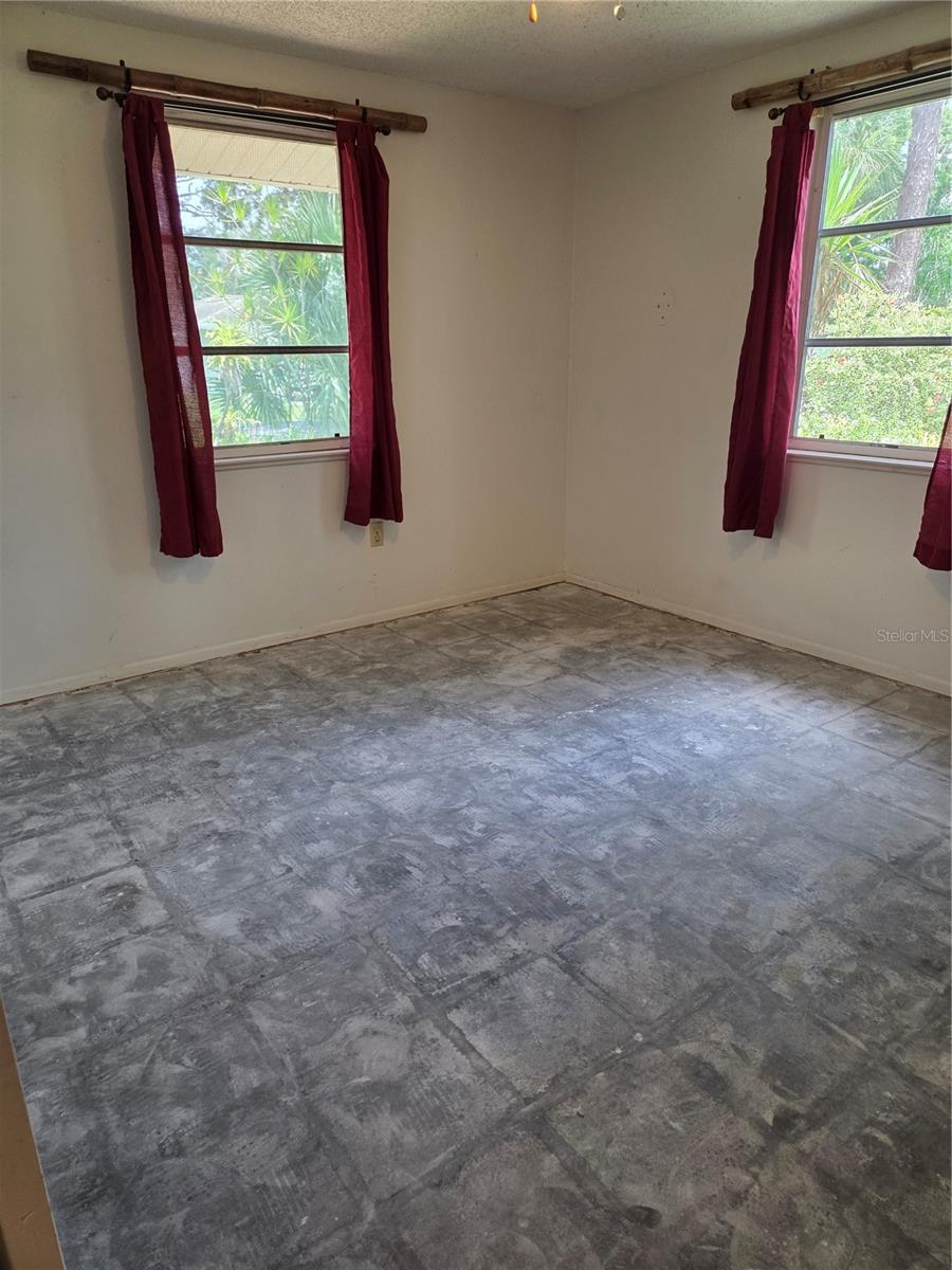 4700 NEPTUNE RD, VENICE, FL, 34293