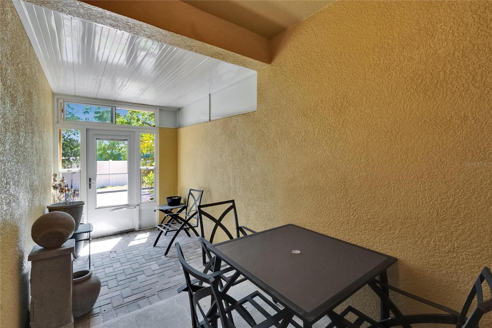 6918 FROG POCKET PL, TAMPA, FL, 33616