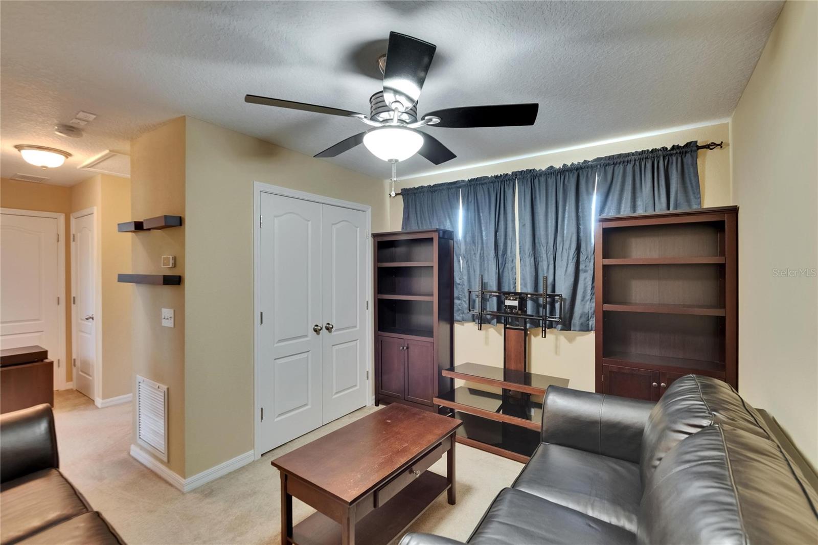 6918 FROG POCKET PL, TAMPA, FL, 33616