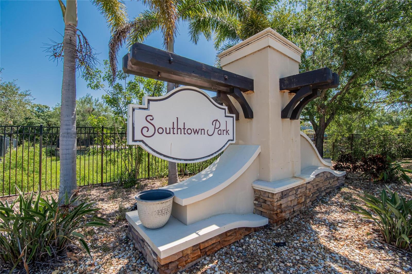 6918 FROG POCKET PL, TAMPA, FL, 33616