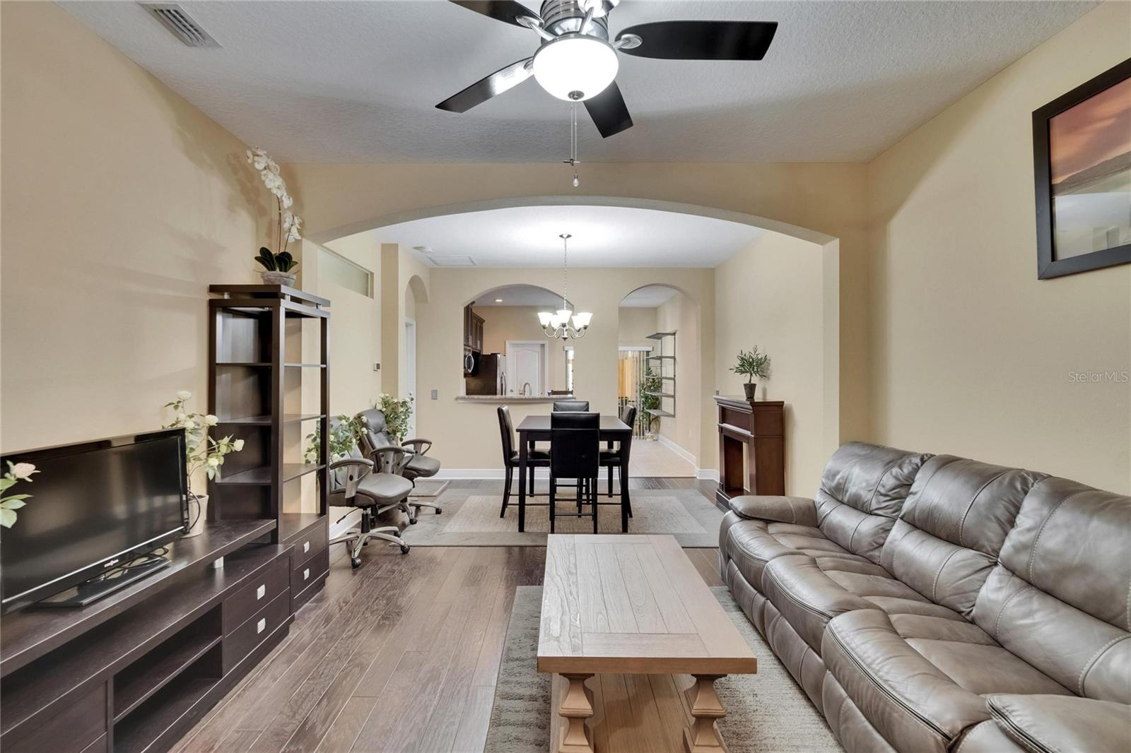 6918 FROG POCKET PL, TAMPA, FL, 33616