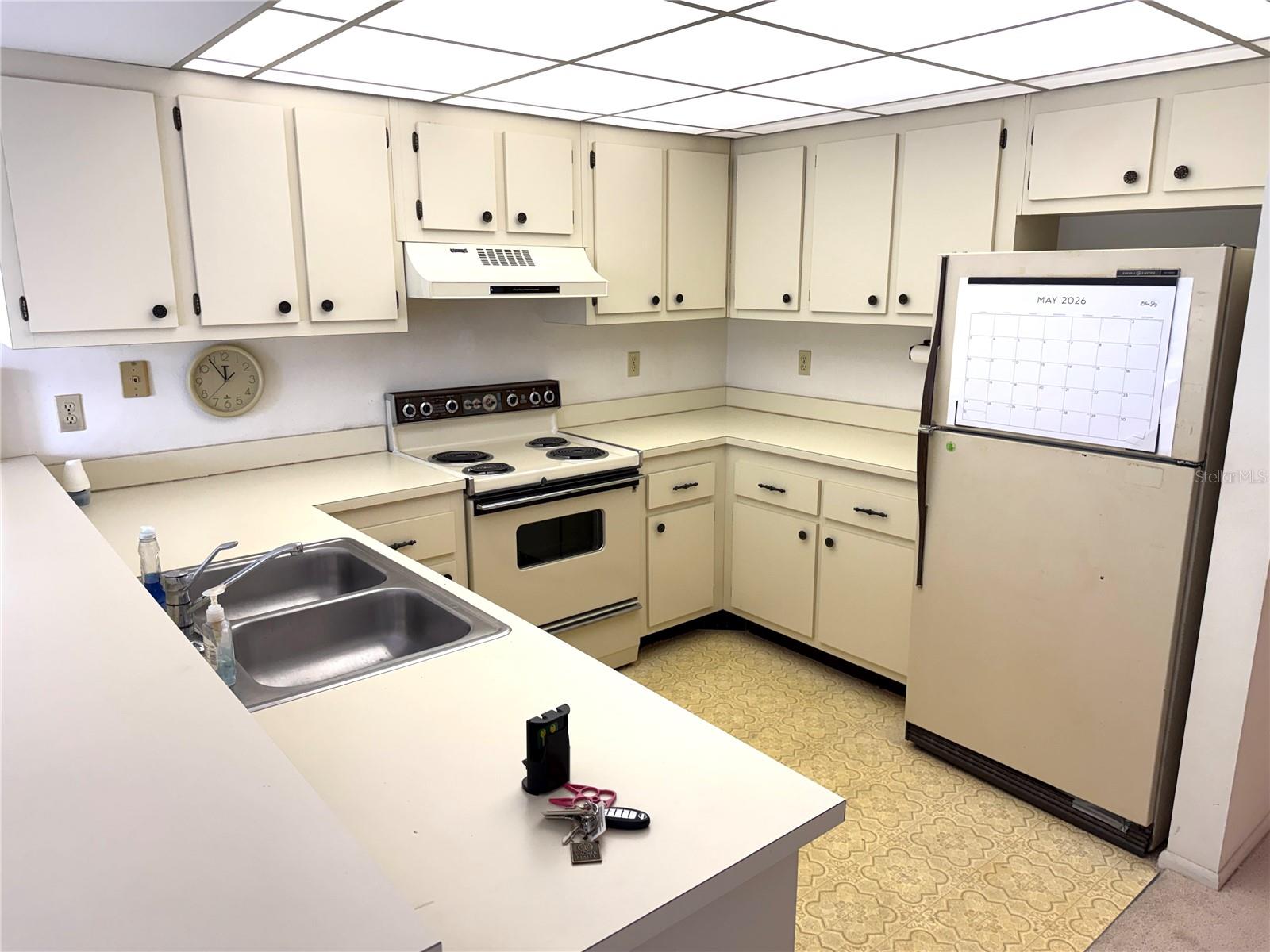 425 30TH AVE W #C204, BRADENTON, FL, 34205