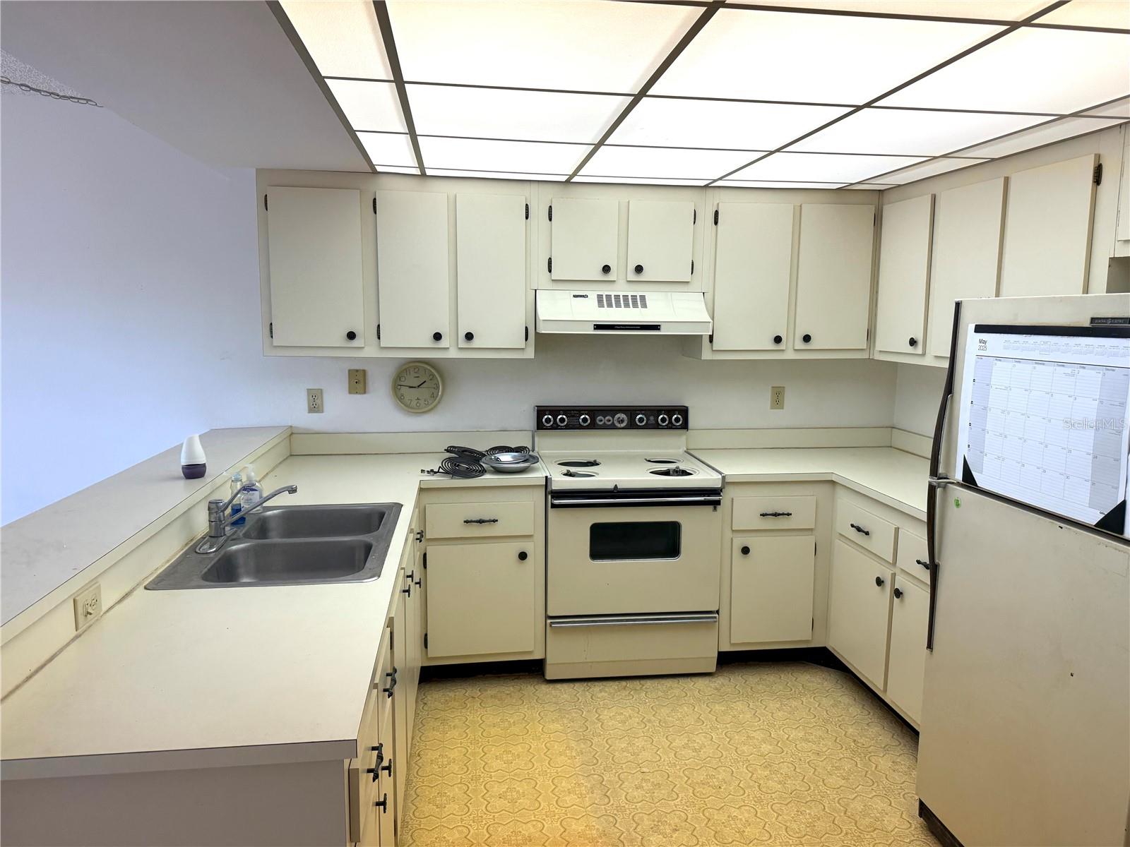 A4650497 Property Photo