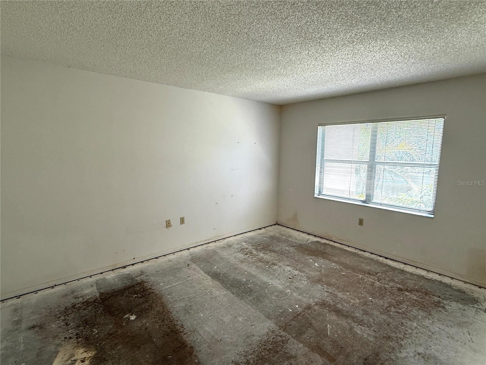 A4650497 Property Photo