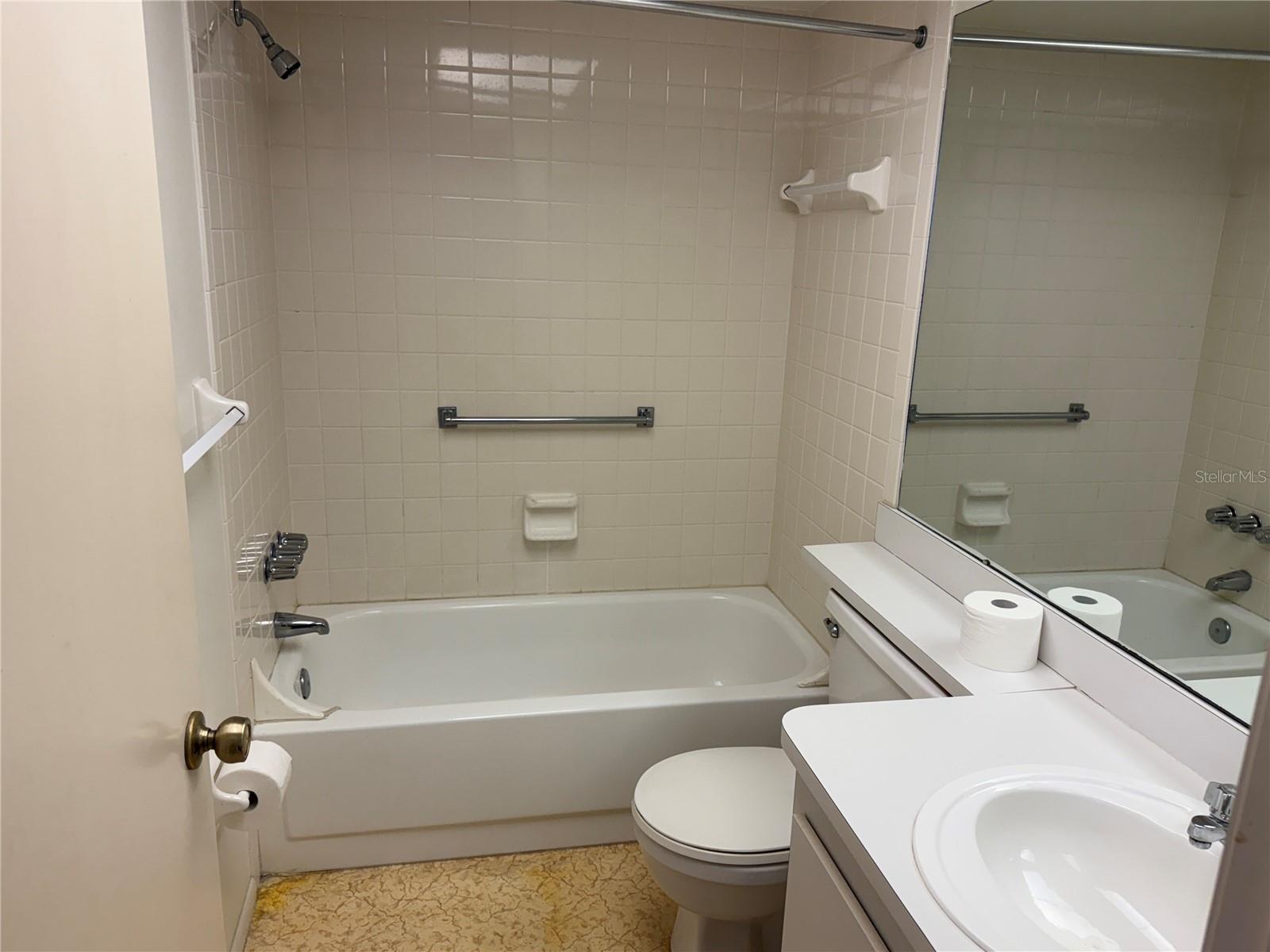 A4650497 Property Photo