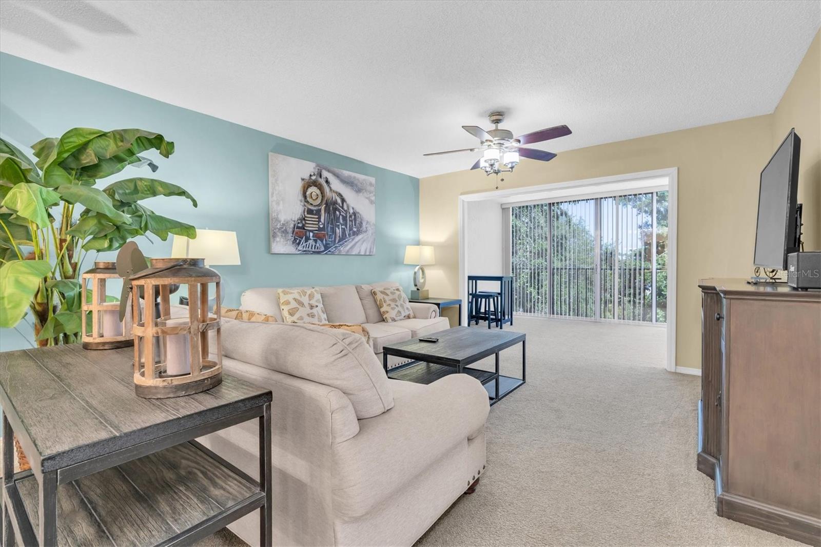 90 S HIGHLAND AVE #201, TARPON SPRINGS, FL, 34689