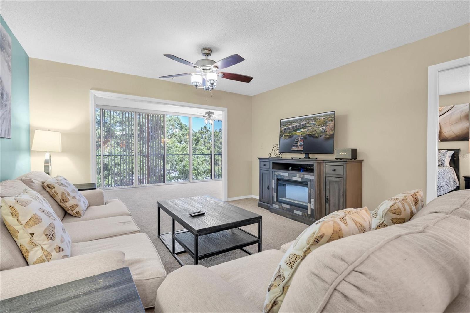 90 S HIGHLAND AVE #201, TARPON SPRINGS, FL, 34689