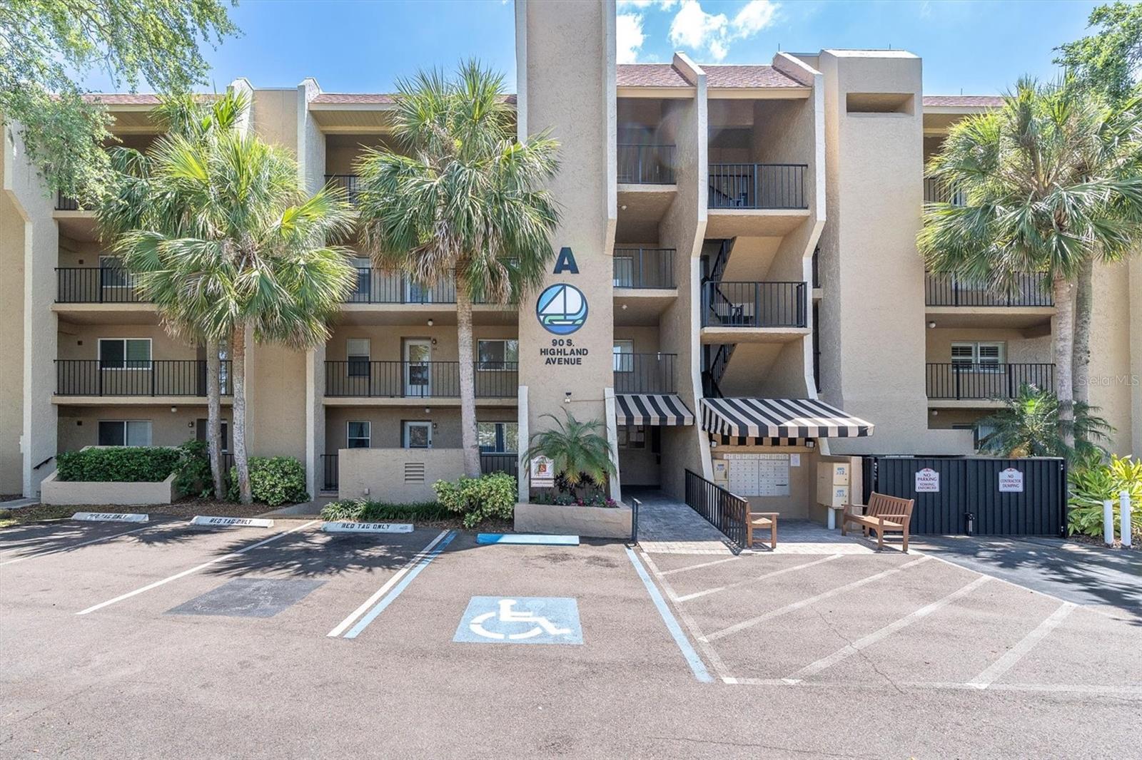90 S HIGHLAND AVE #201, TARPON SPRINGS, FL, 34689