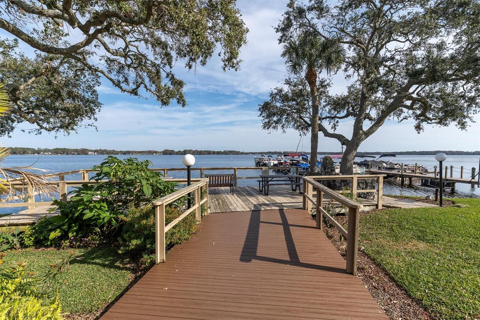 90 S HIGHLAND AVE #201, TARPON SPRINGS, FL, 34689