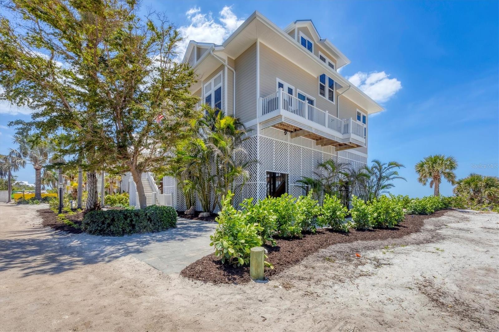 D6142123 Property Photo