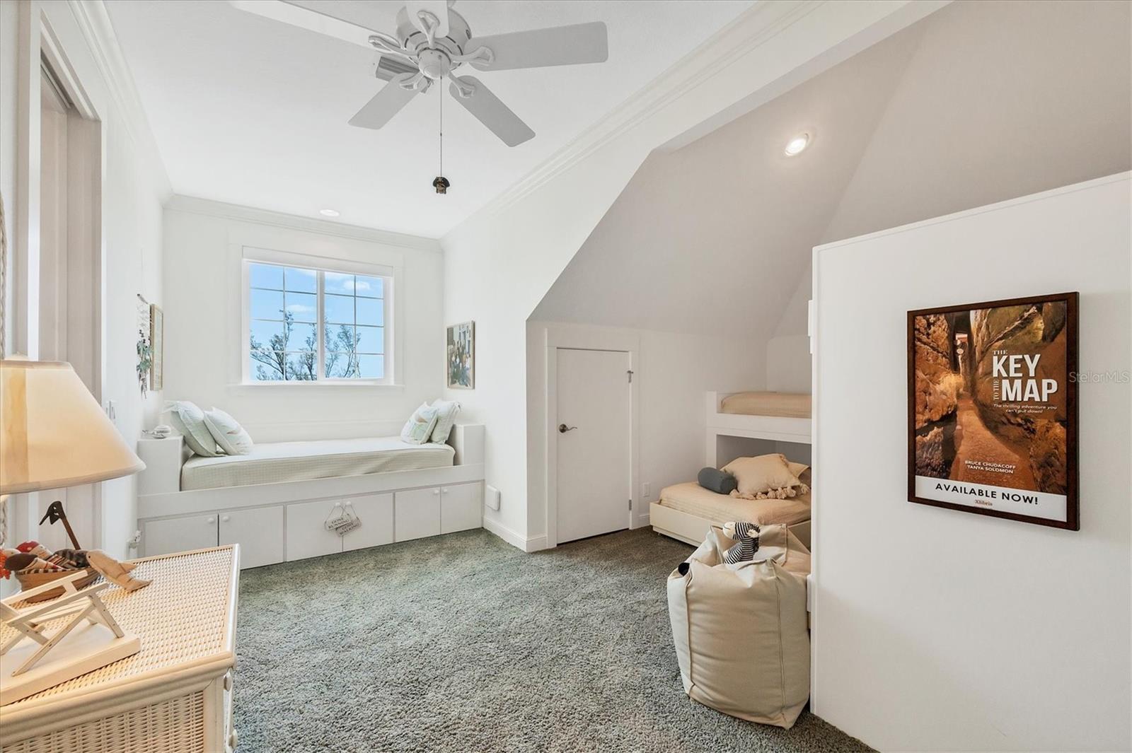 D6142123 Property Photo