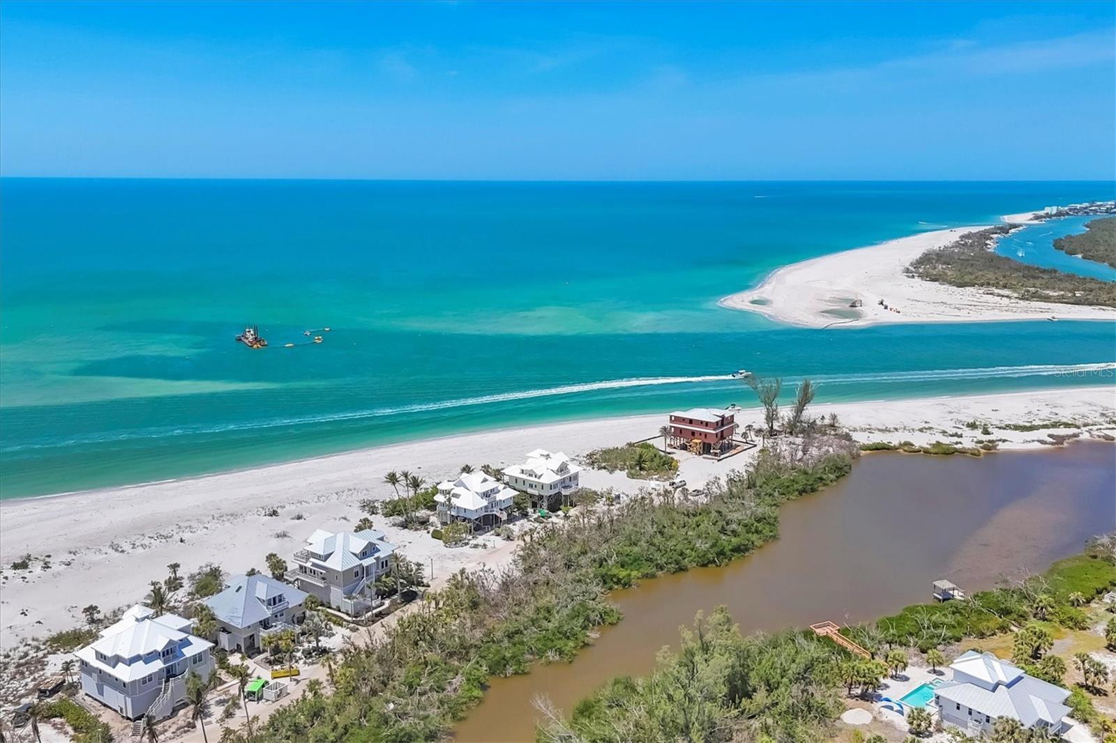 D6142123 Property Photo