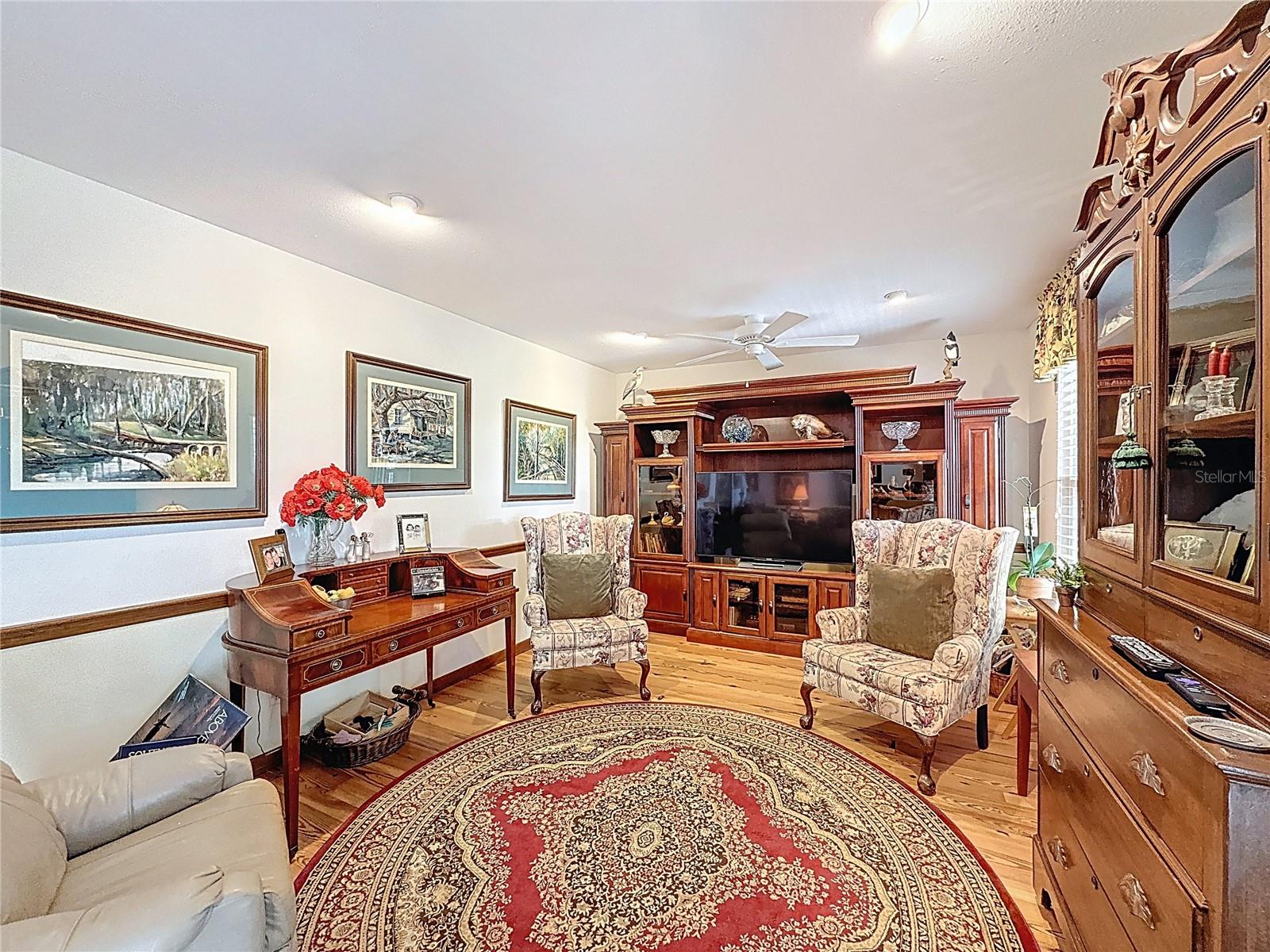 75 N CANAL DR, PALM HARBOR, FL, 34684