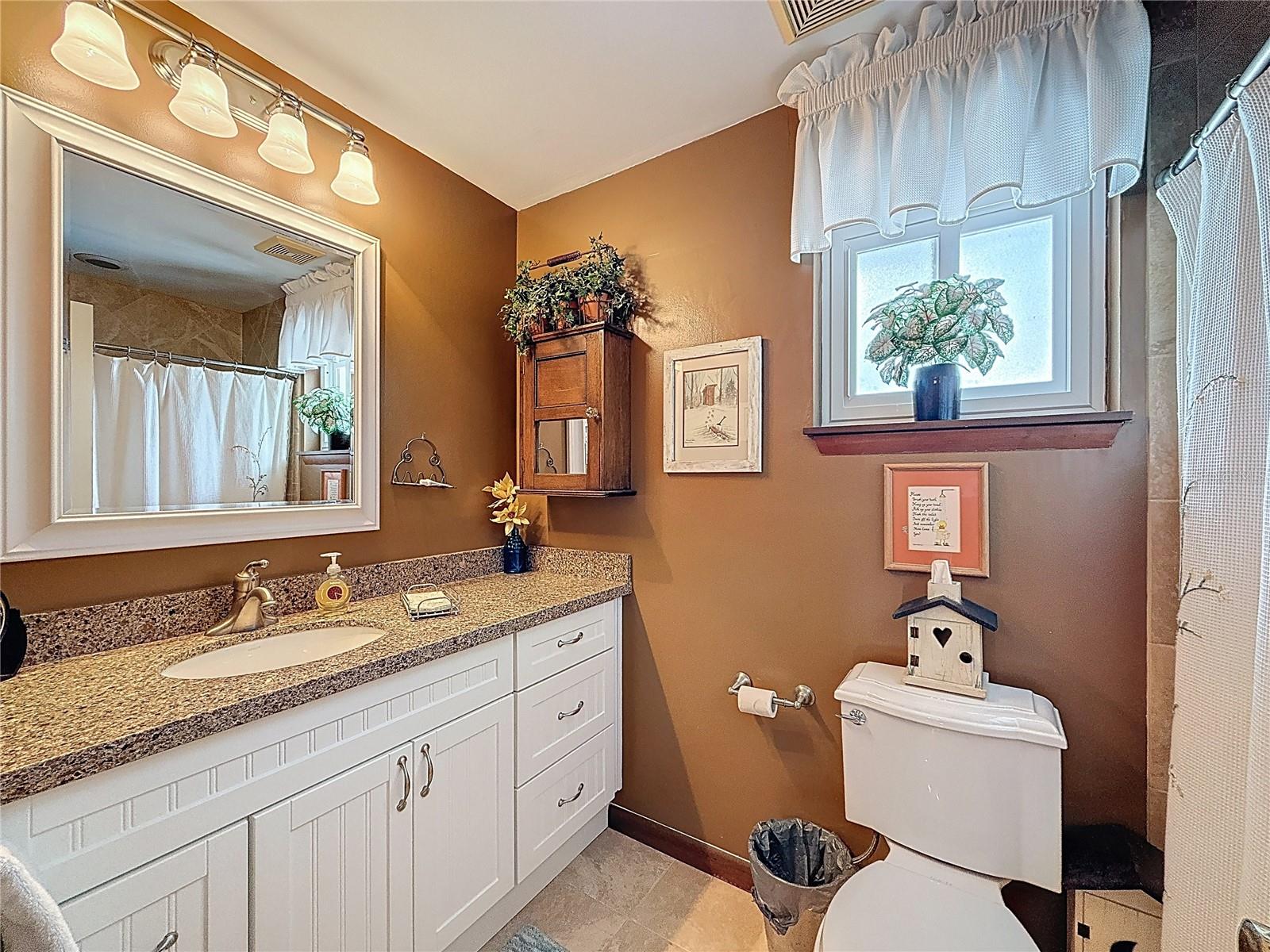 75 N CANAL DR, PALM HARBOR, FL, 34684