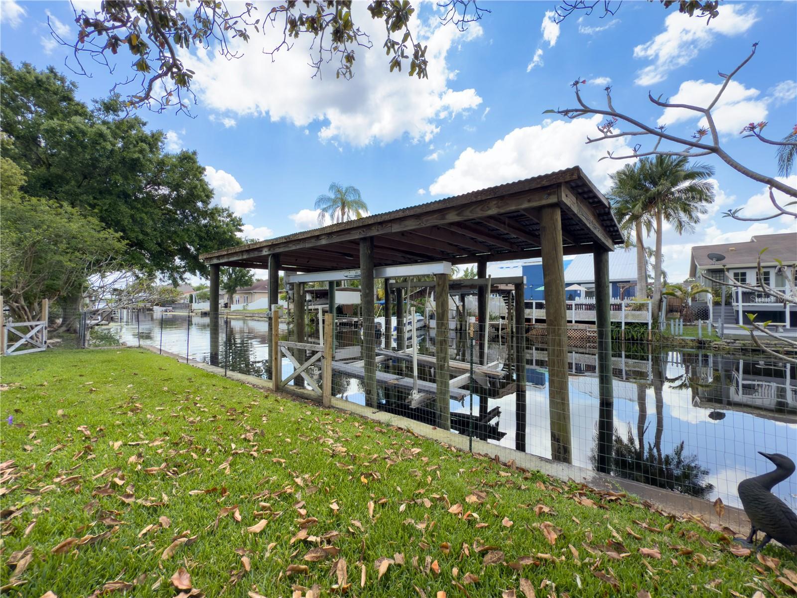 75 N CANAL DR, PALM HARBOR, FL, 34684