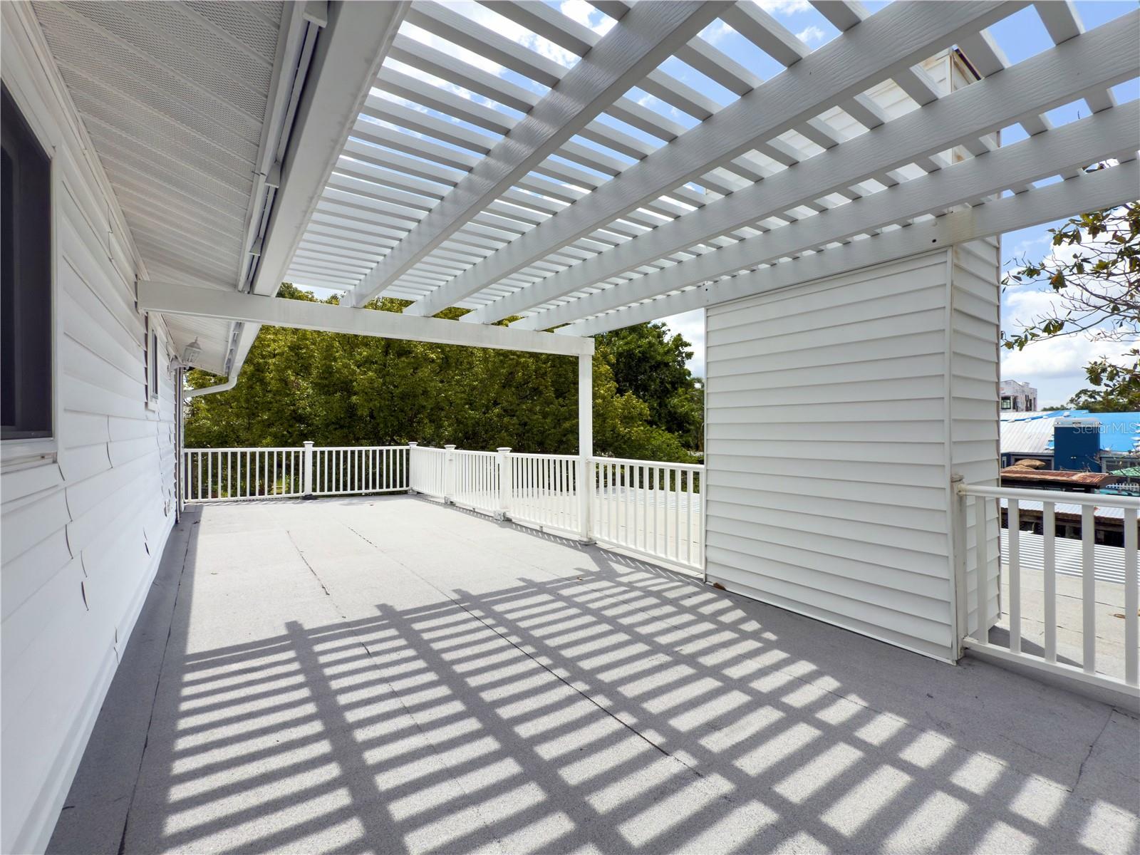 75 N CANAL DR, PALM HARBOR, FL, 34684