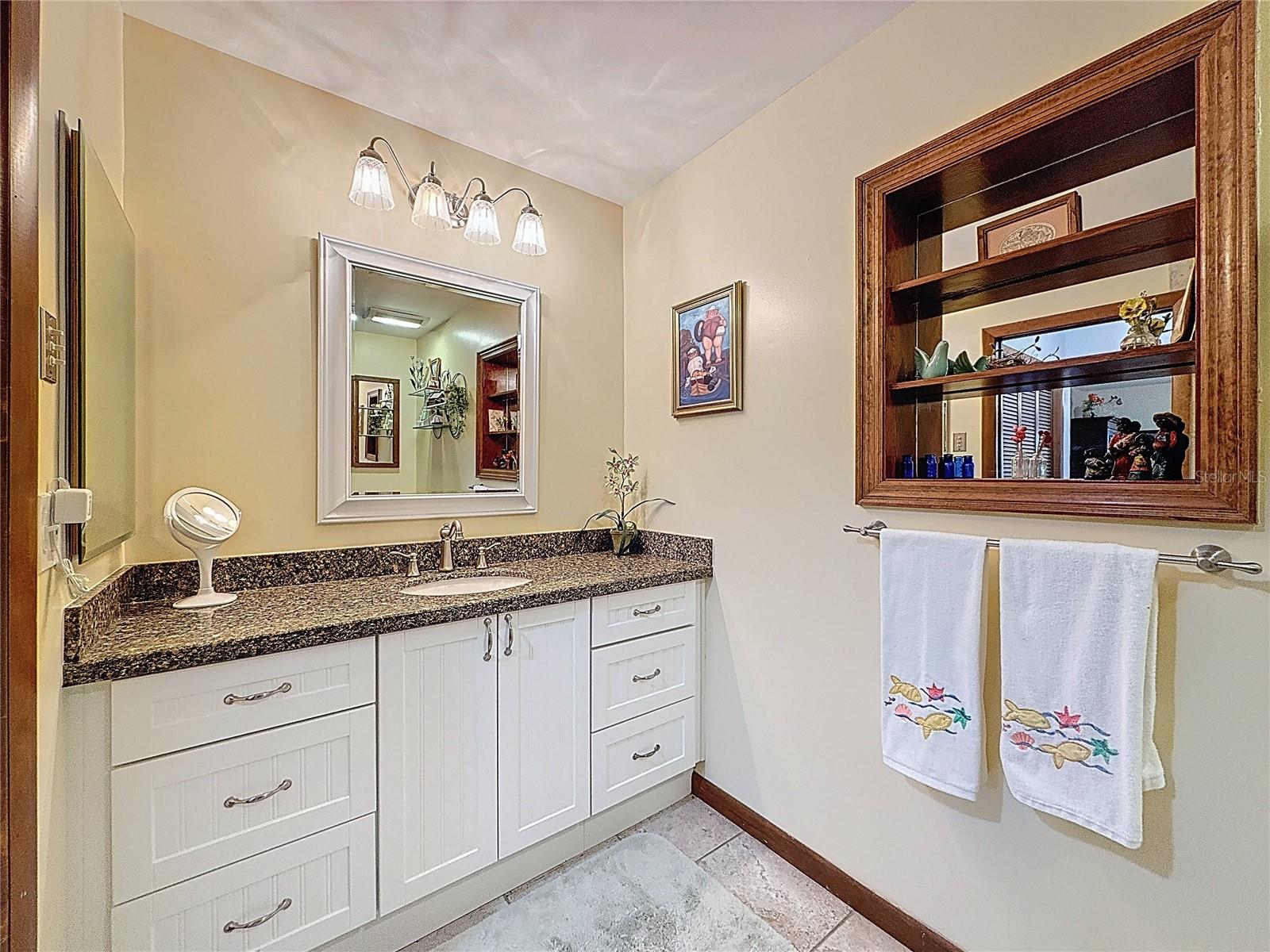 75 N CANAL DR, PALM HARBOR, FL, 34684