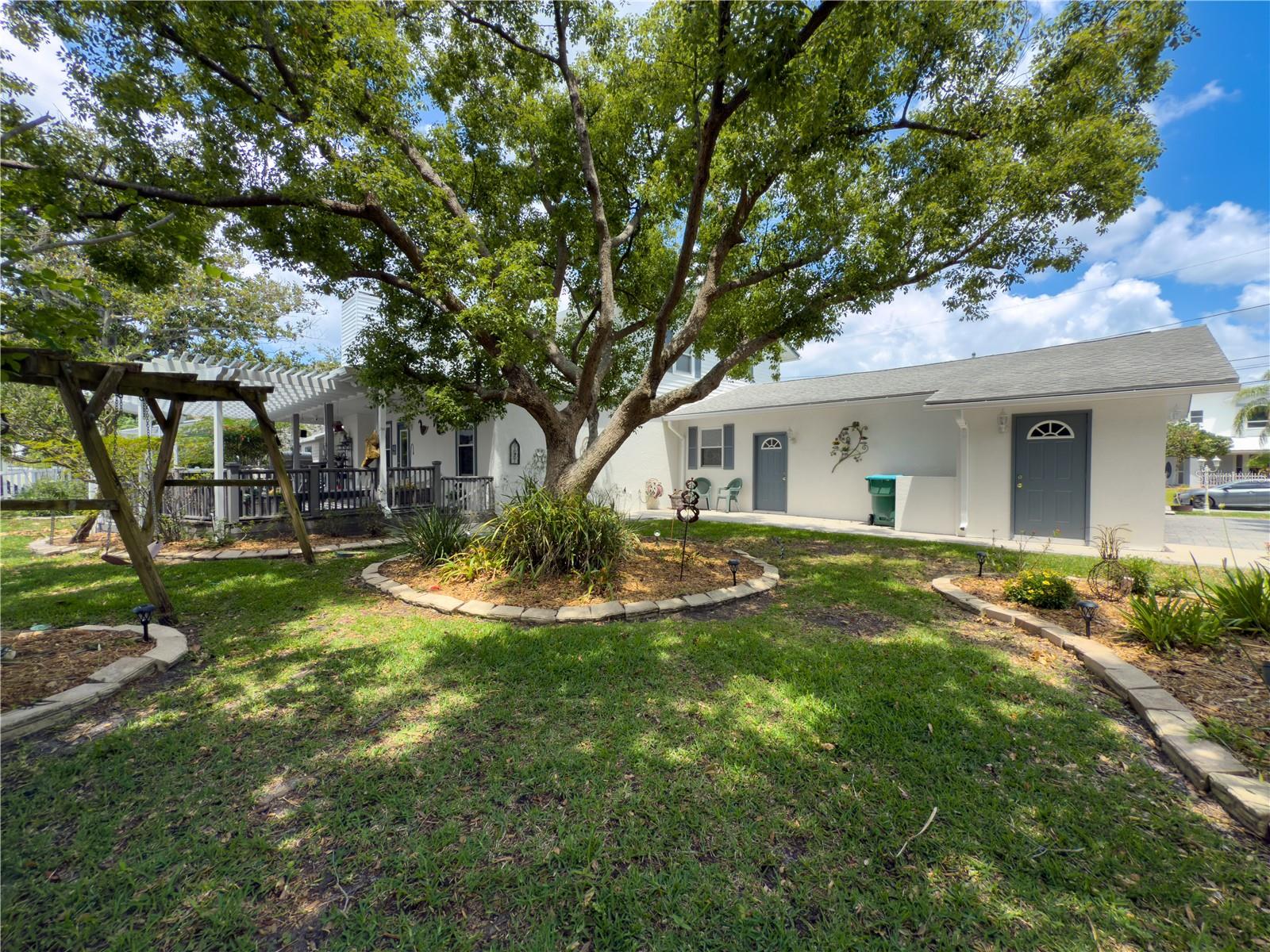 75 N CANAL DR, PALM HARBOR, FL, 34684