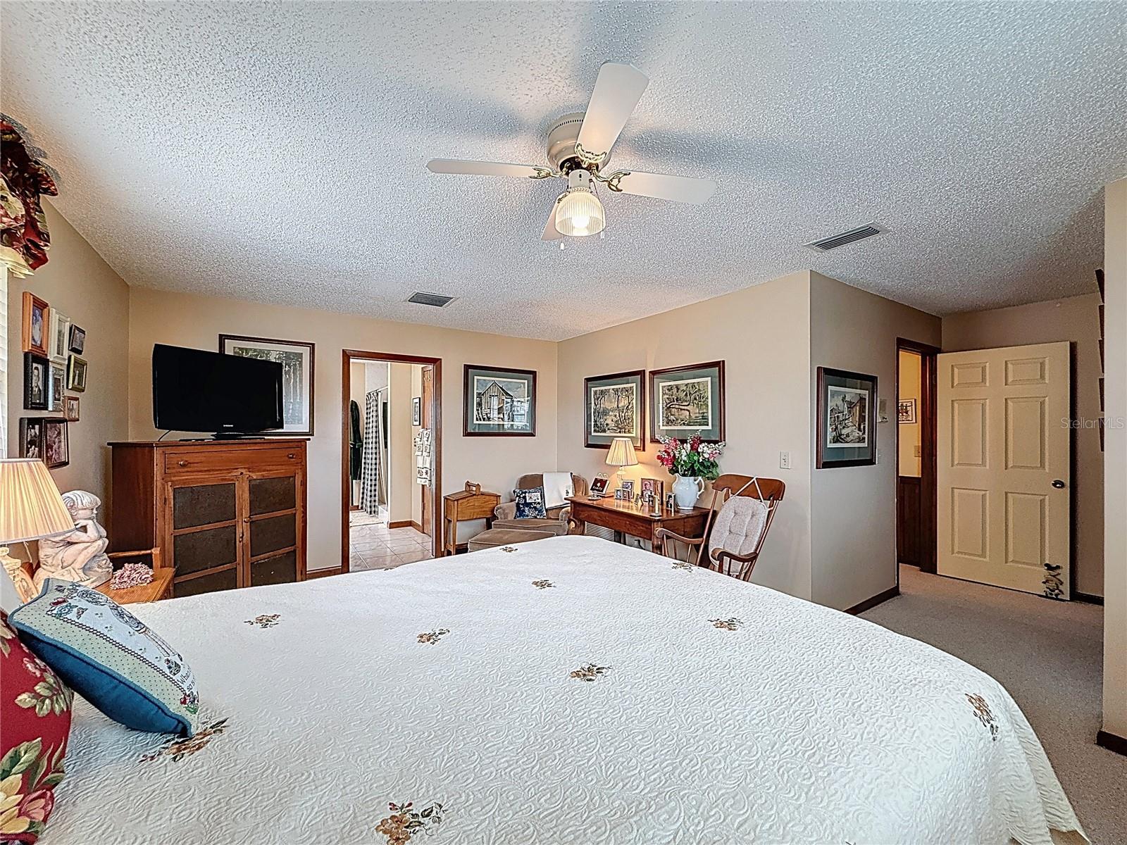 75 N CANAL DR, PALM HARBOR, FL, 34684