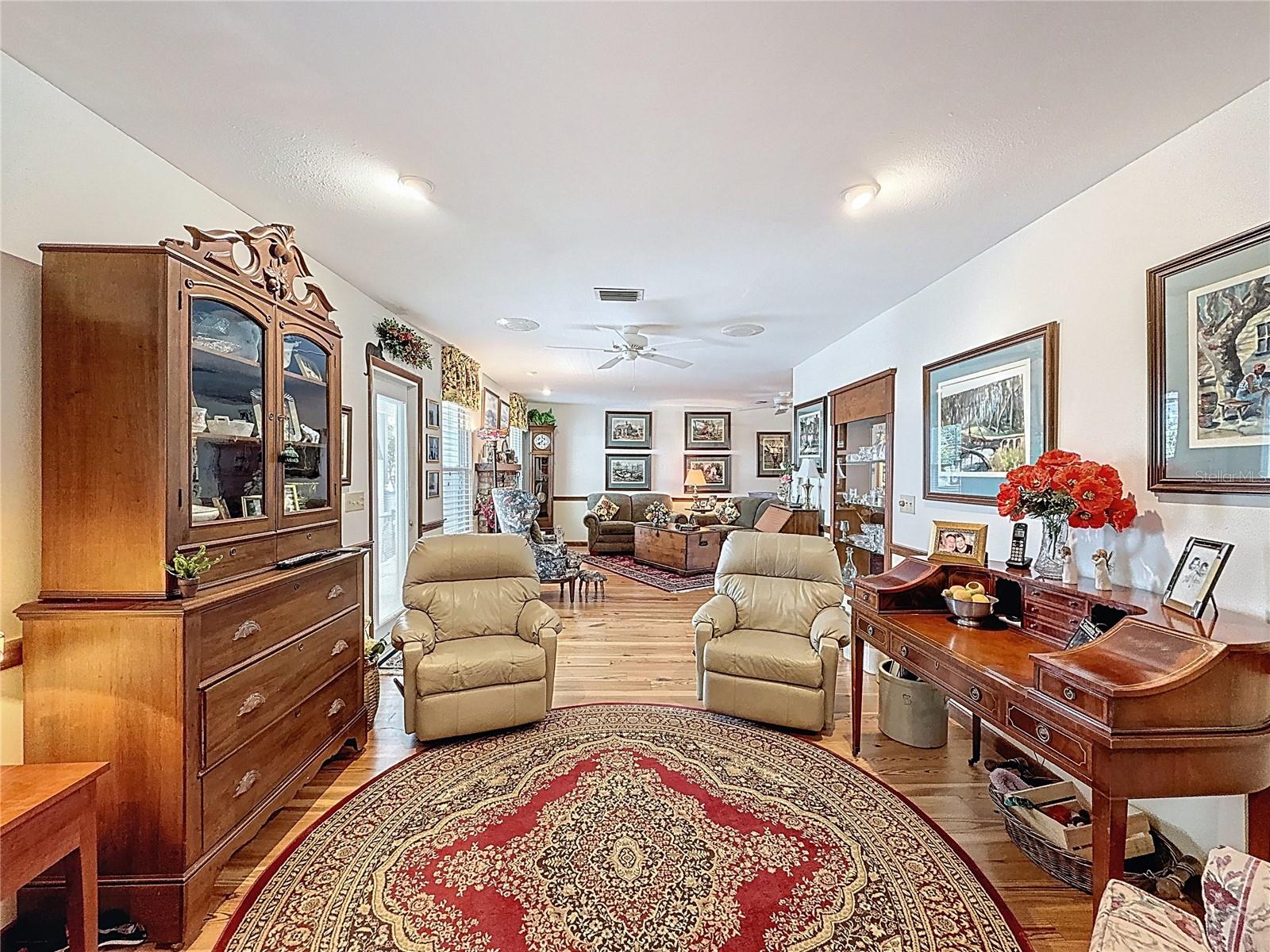 75 N CANAL DR, PALM HARBOR, FL, 34684