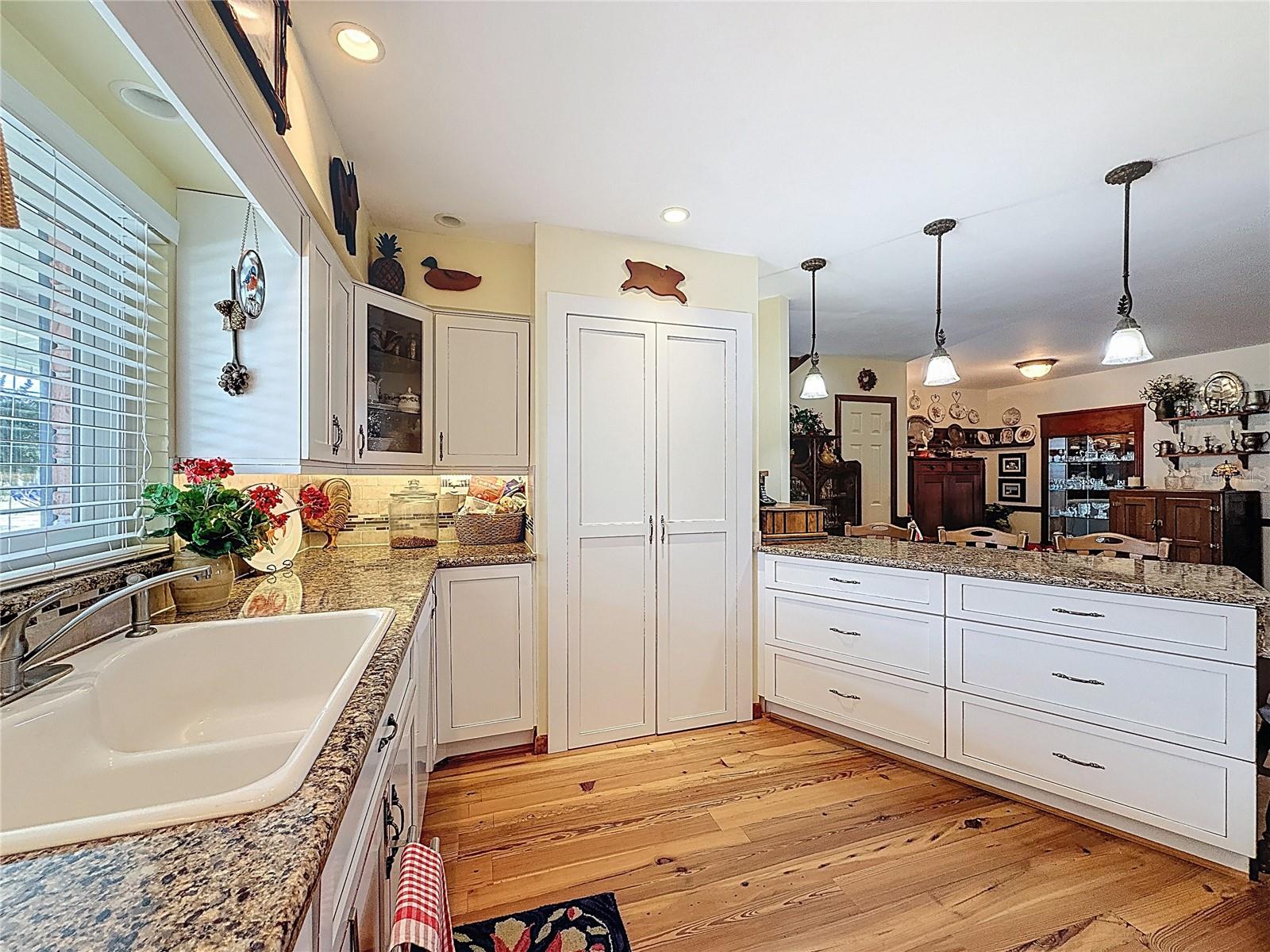 75 N CANAL DR, PALM HARBOR, FL, 34684