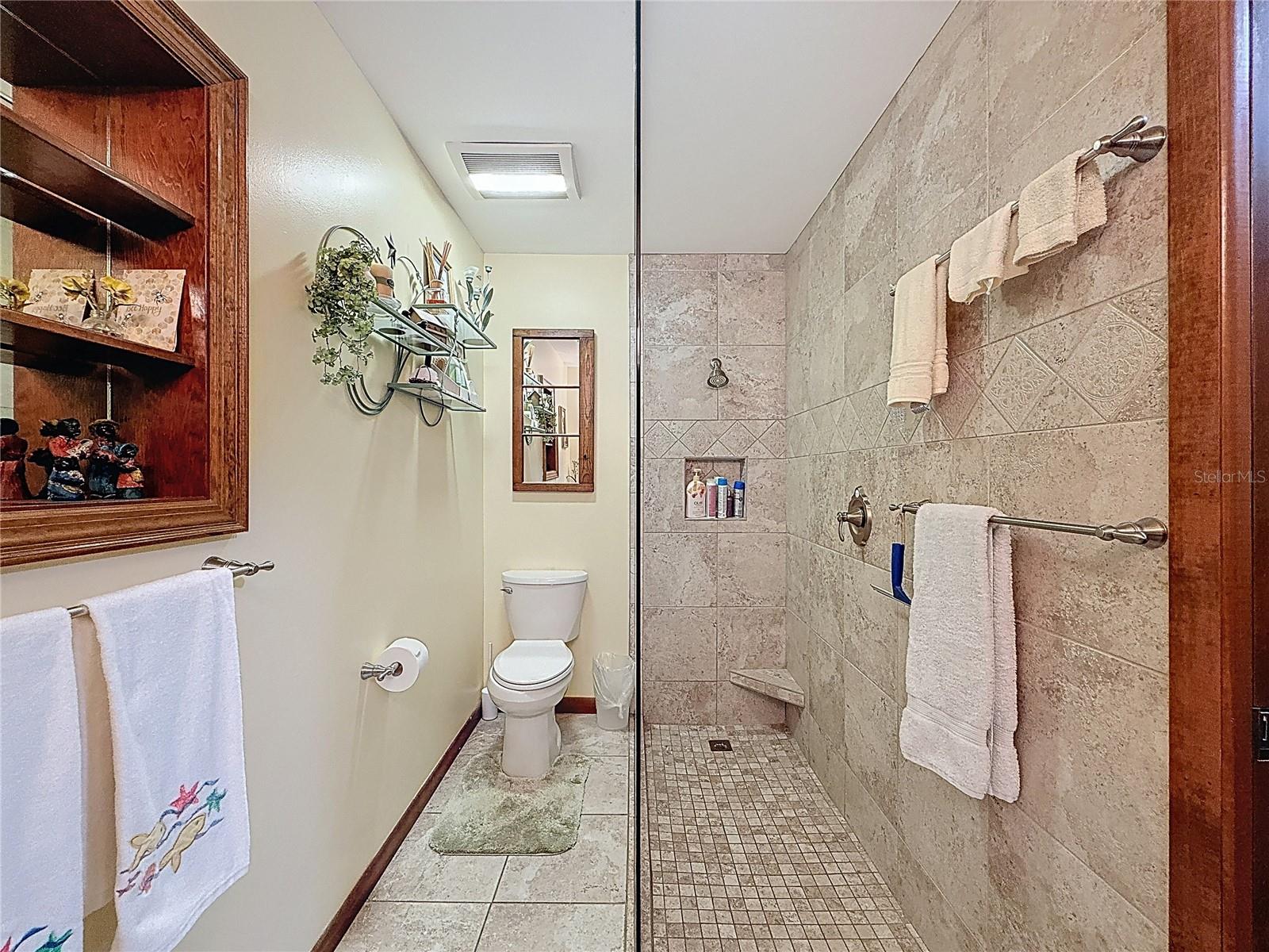 75 N CANAL DR, PALM HARBOR, FL, 34684