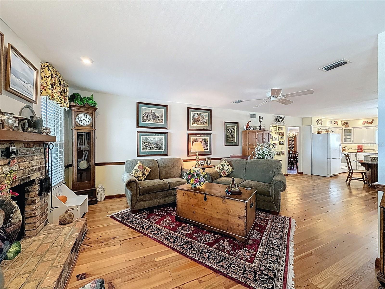 75 N CANAL DR, PALM HARBOR, FL, 34684