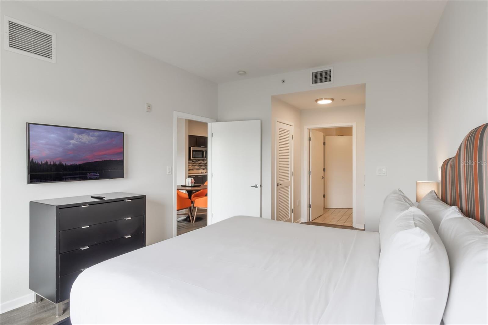 225 CELEBRATION PL #401, KISSIMMEE, FL, 34747