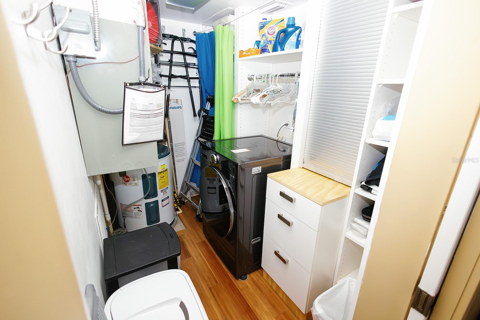 1975 W BAY DR #301, LARGO, FL, 33770