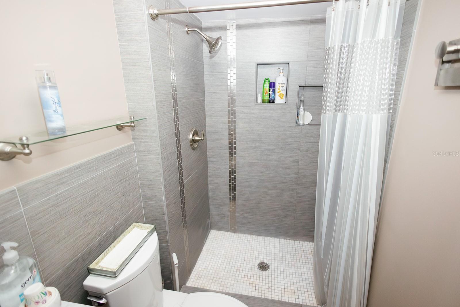 1975 W BAY DR #301, LARGO, FL, 33770