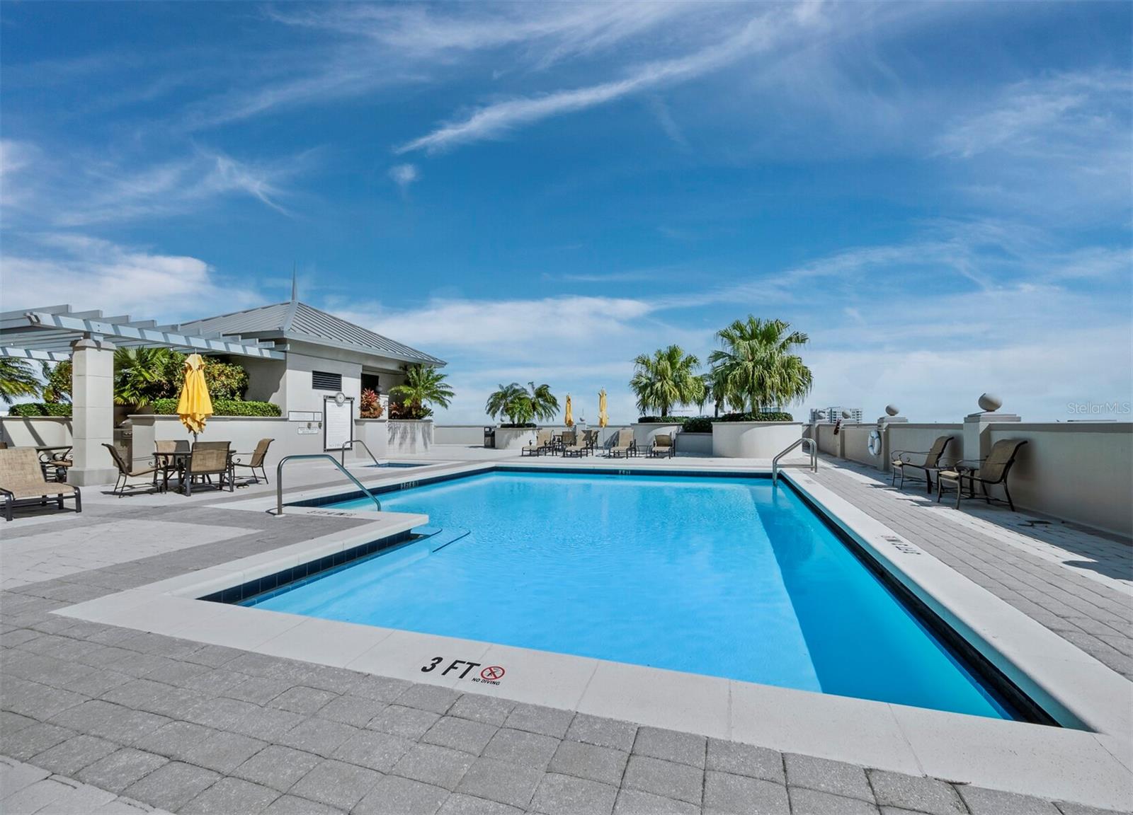 A4650526 Property Photo