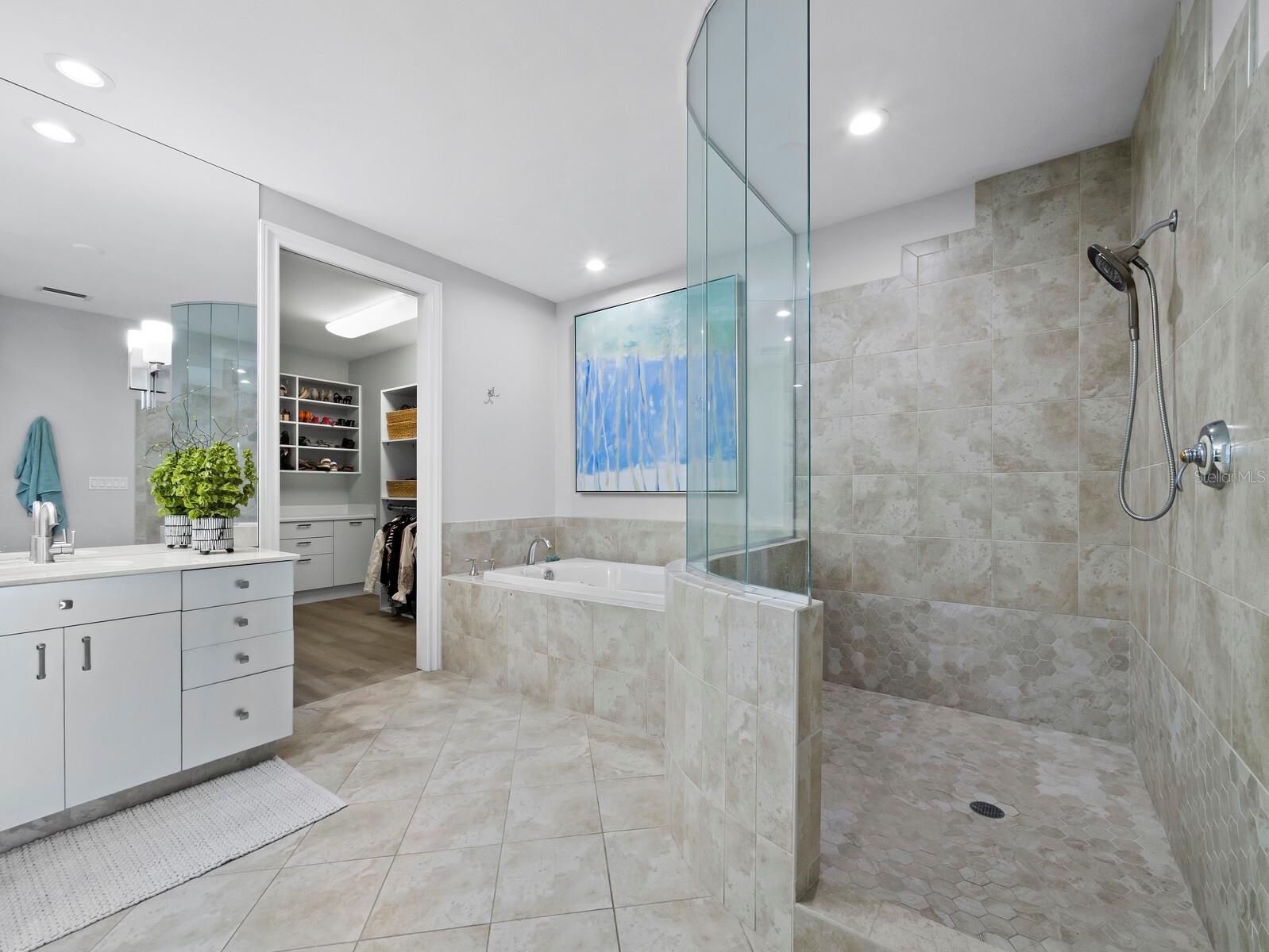 A4650526 Property Photo