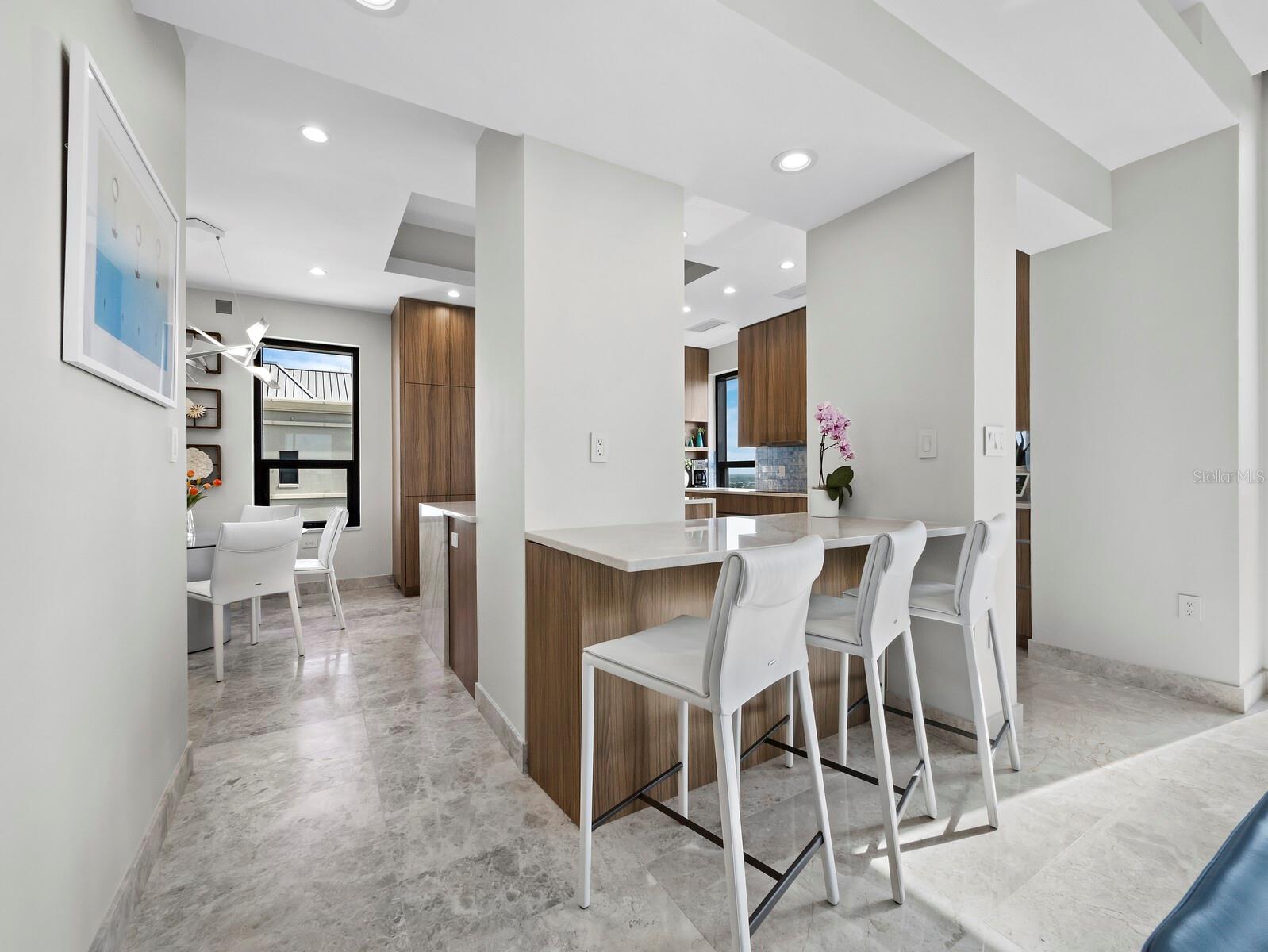 A4650526 Property Photo