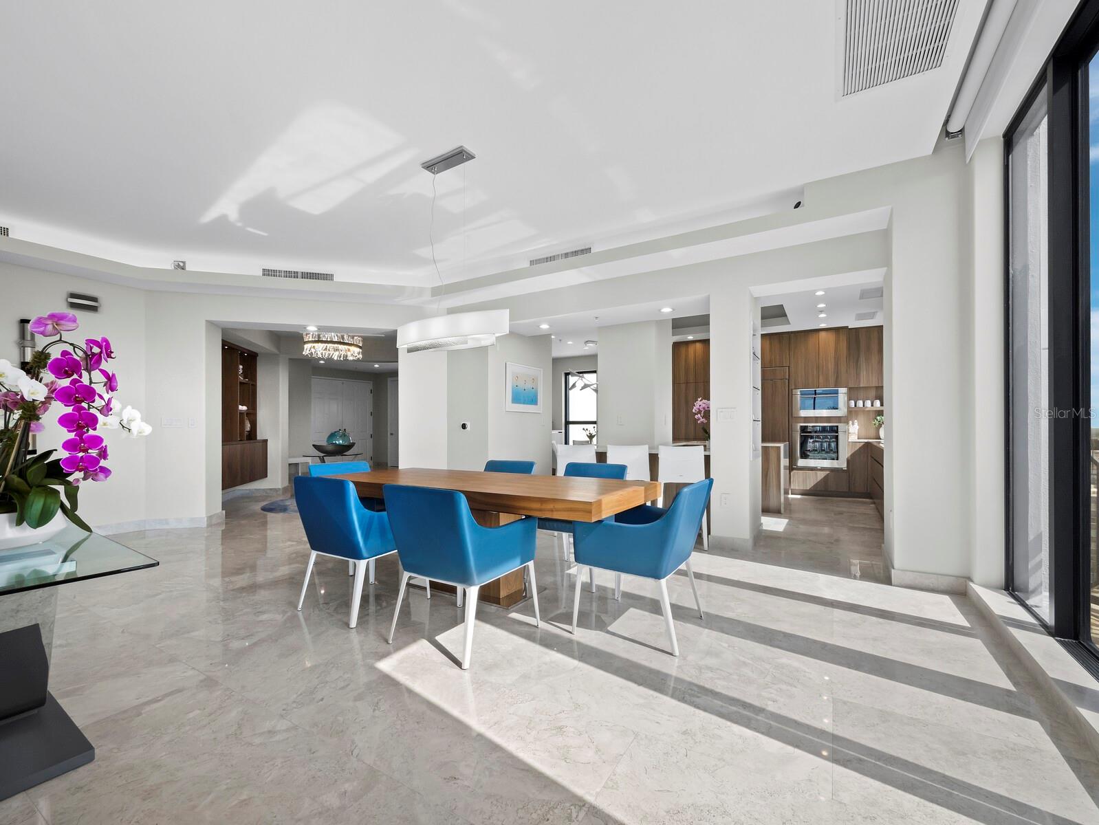 A4650526 Property Photo