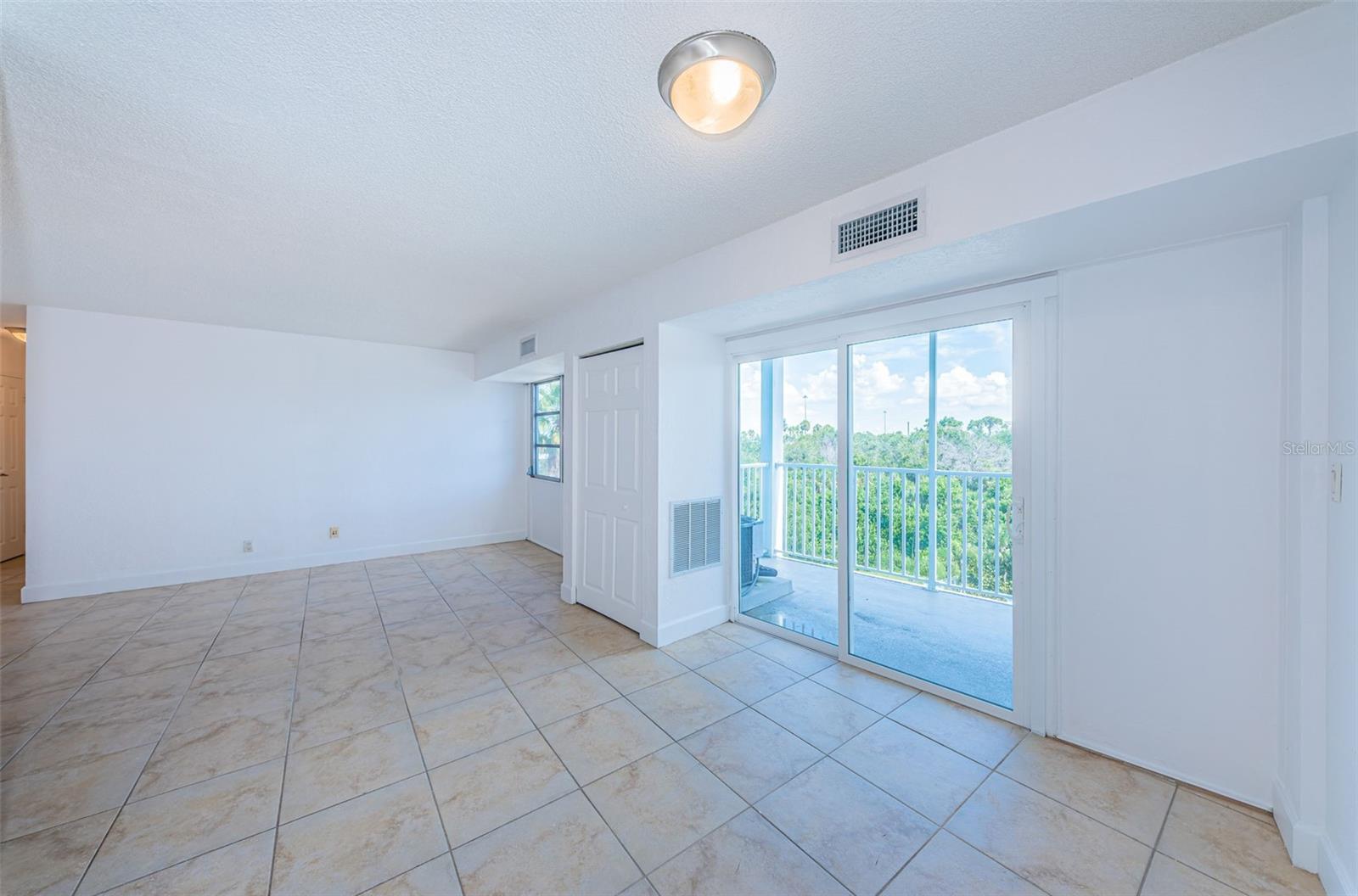 TB8379377 Property Photo