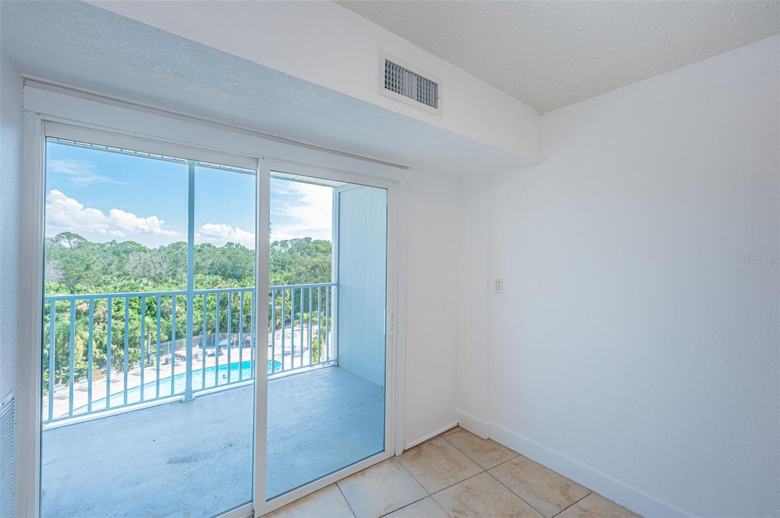 TB8379377 Property Photo