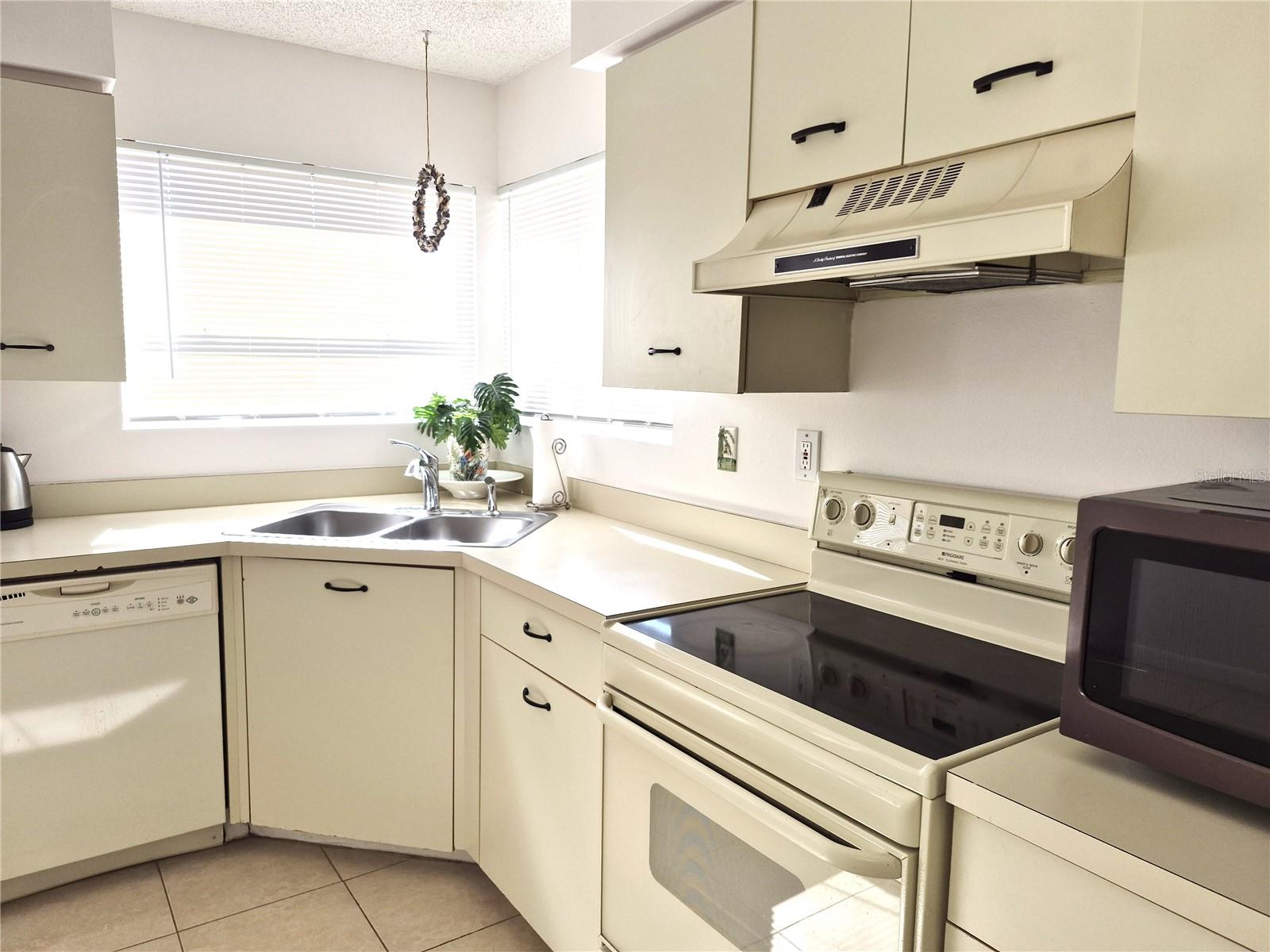 6059 BAHIA DEL MAR BLVD #235, ST PETERSBURG, FL, 33715